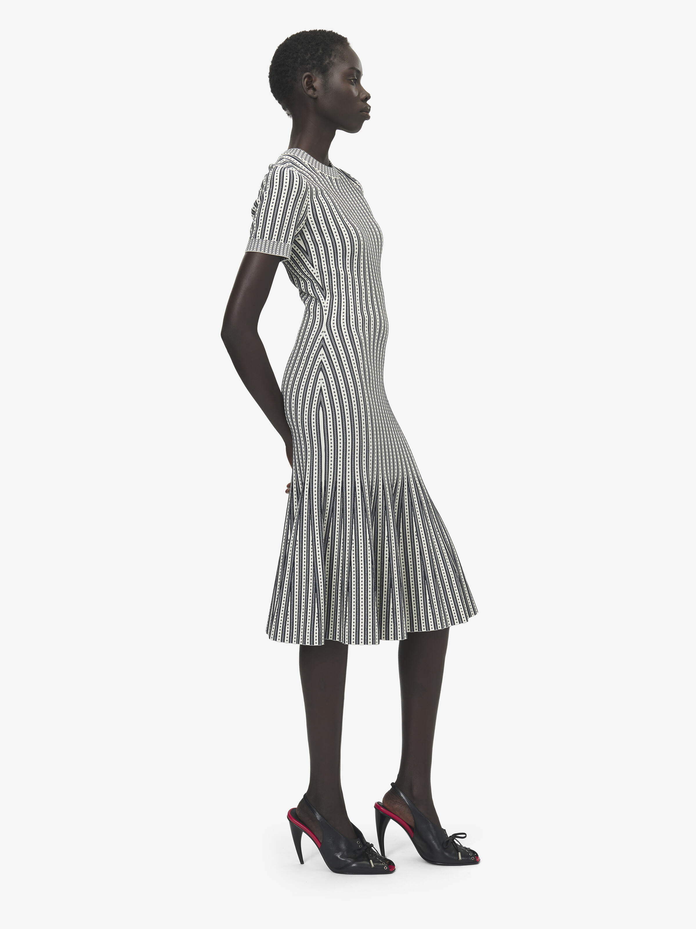 Gestreiftes Strickkleid für Damen in Elfenbein/Marineblau in 84% Viscose, 7% Polyamid, 7% Polyester, 2% Elastan | Alexander McQueen - image 3