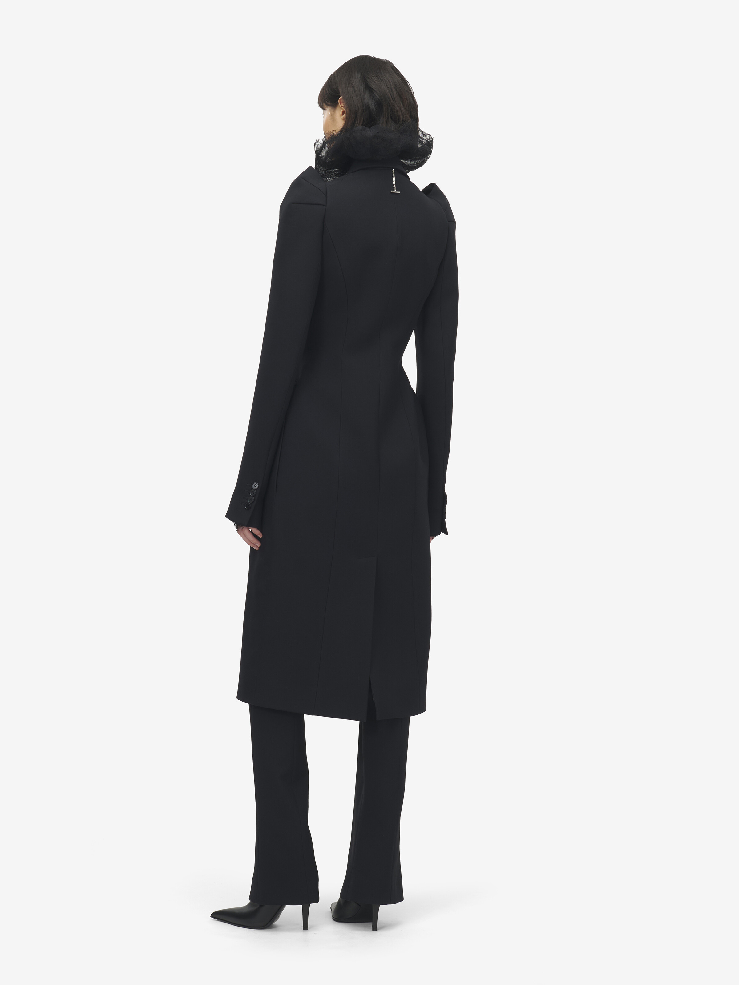 Women's Pinched Shoulder Coat in Black in 63% Wool, 25% Silk, 12% Polyamide | Alexander McQueen - image 4