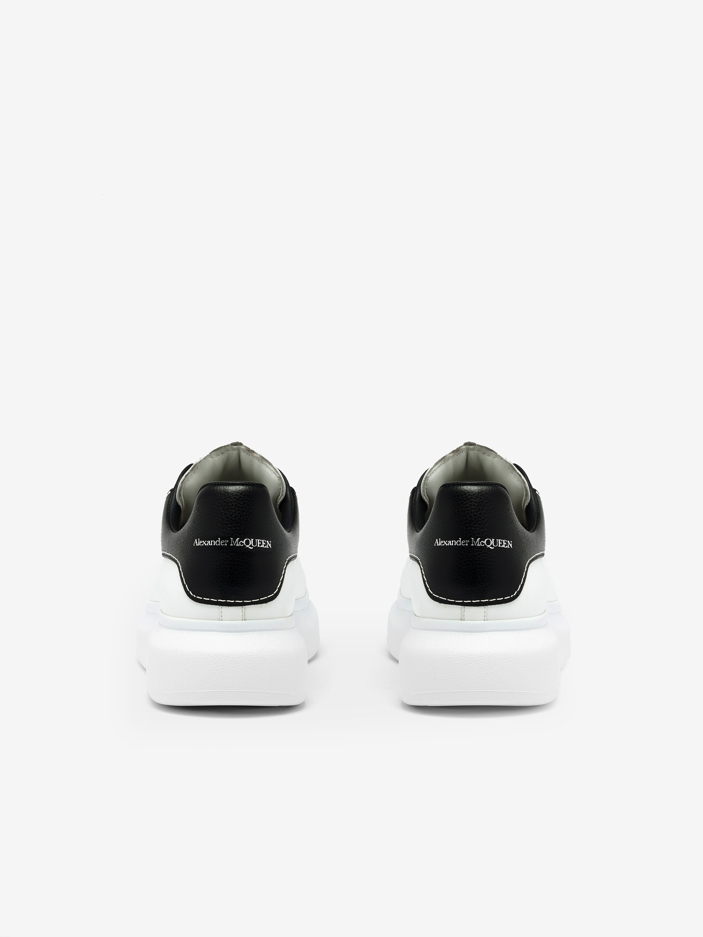 Oversized Sneaker