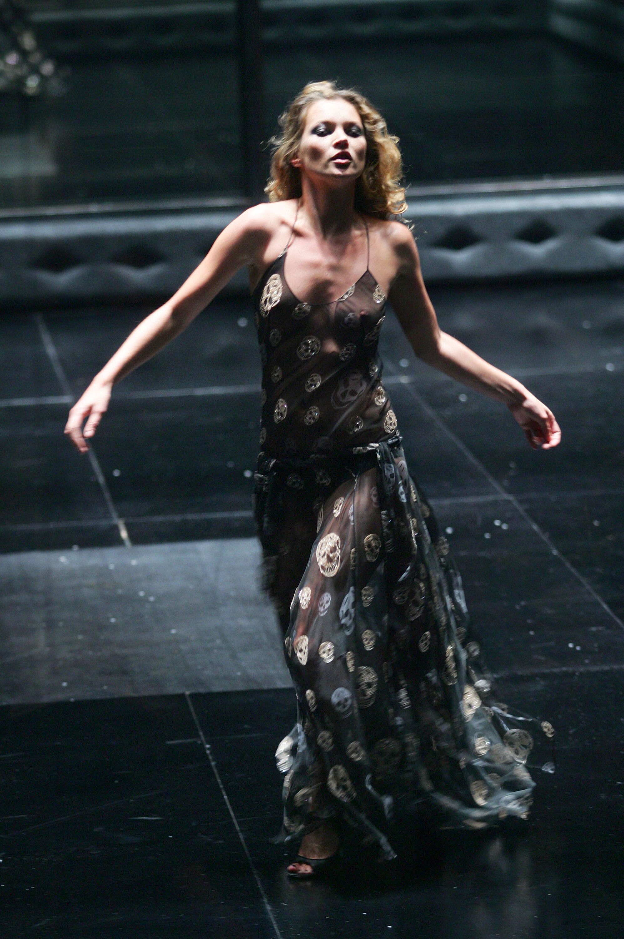 The ‘Black’ Show 2004. Model: Kate Moss