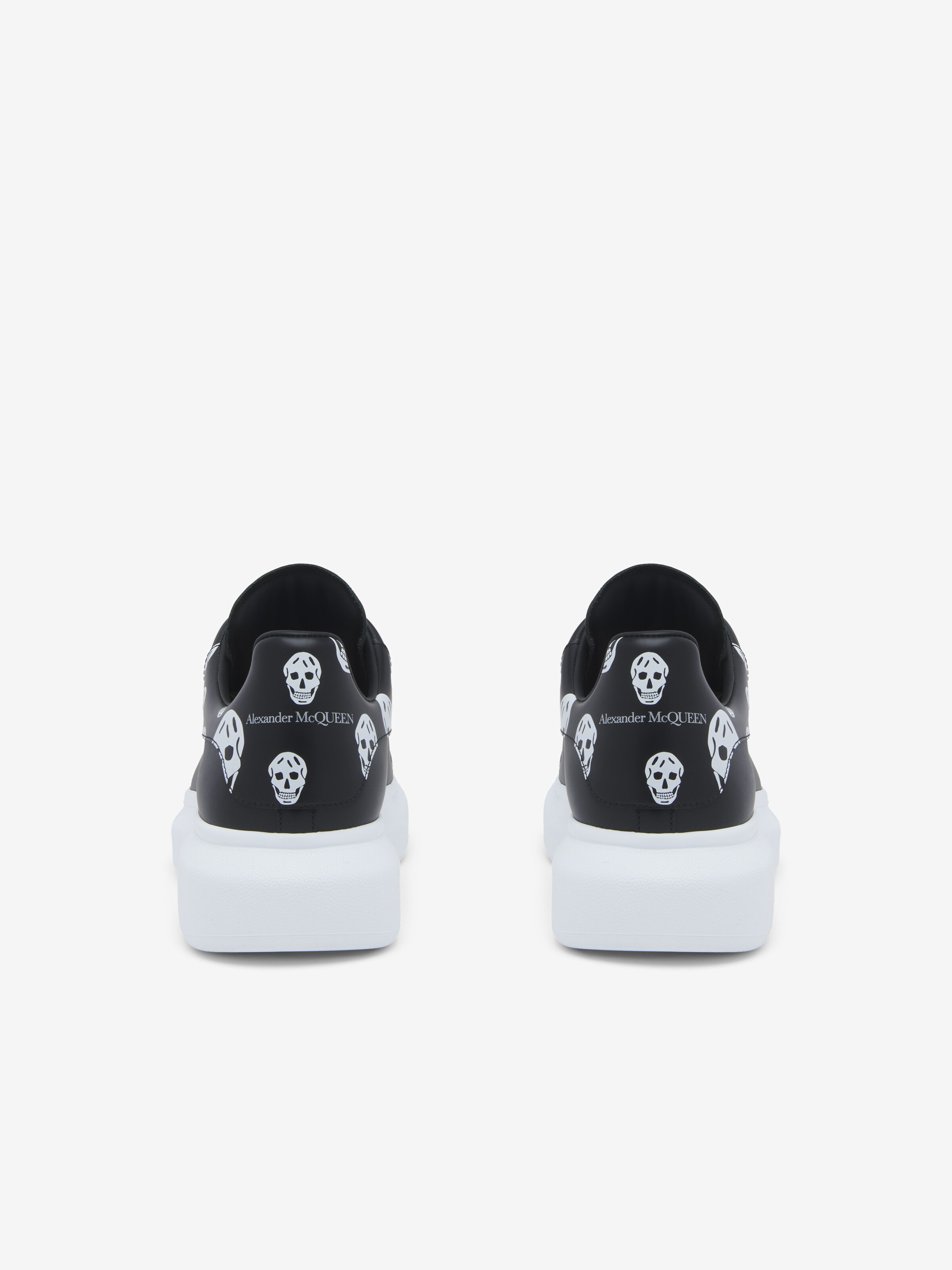 Men's Oversized Sneaker in Black/White in Calf Leather | Alexander McQueen - image 2