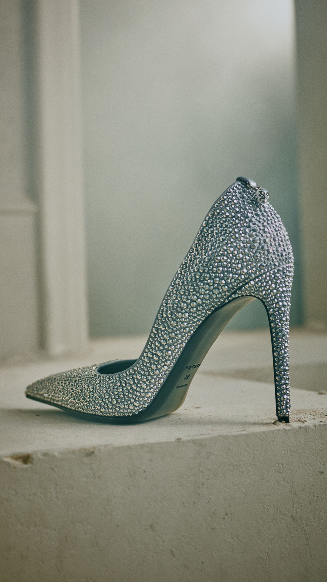 Alexander McQueen Sparkly heeled pumps
