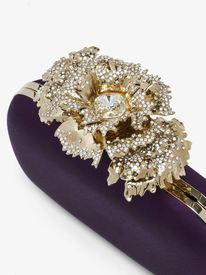 Carnation Knuckle Clutch