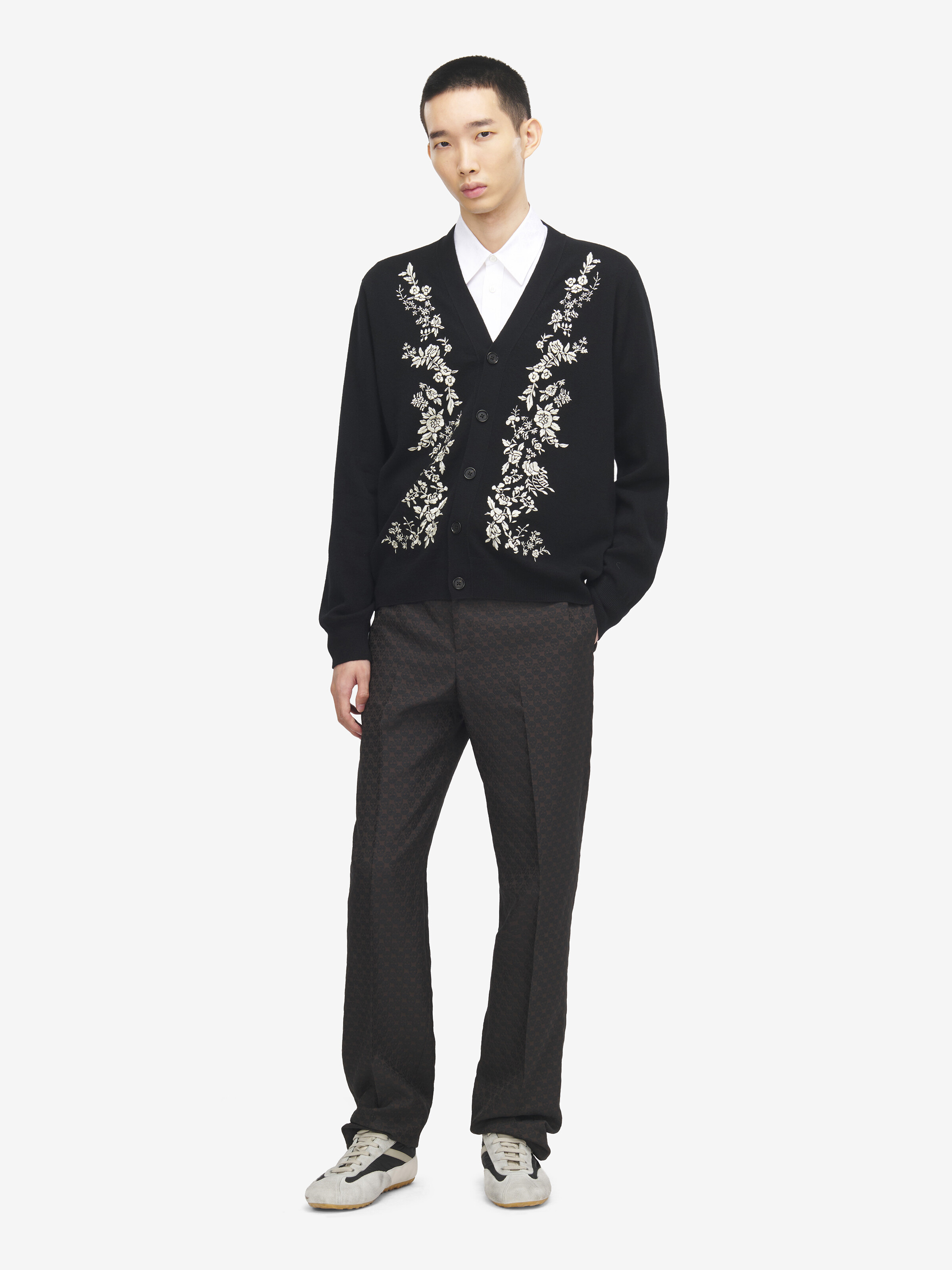 Cardigan à broderie florale pour Homme en Noir/Blanc Ivoire in 100% Laine | Alexander McQueen - image 2