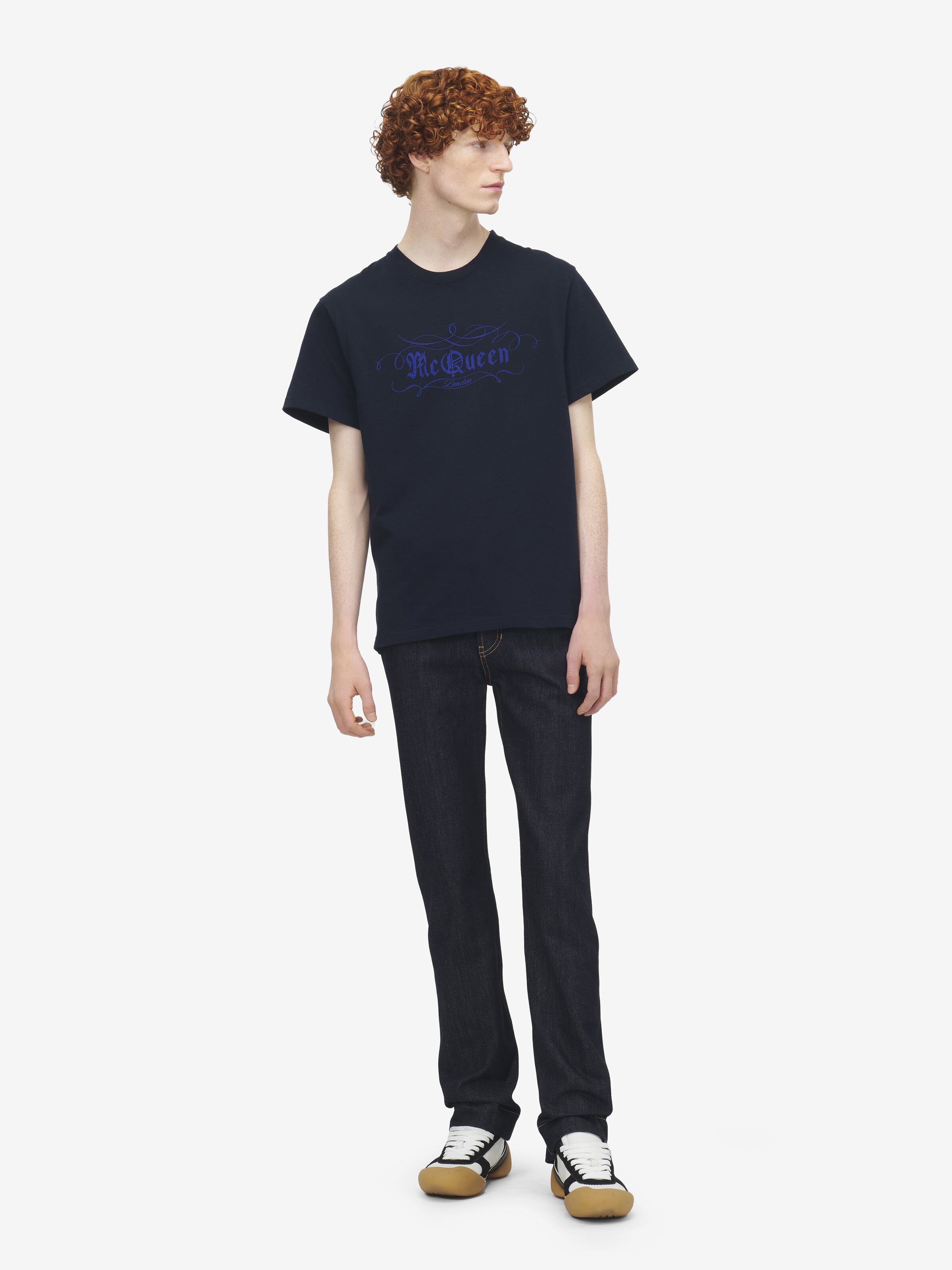 Men's McQueen Script Print T-shirt in Blue in 100% Cotton | Alexander McQueen - image 3