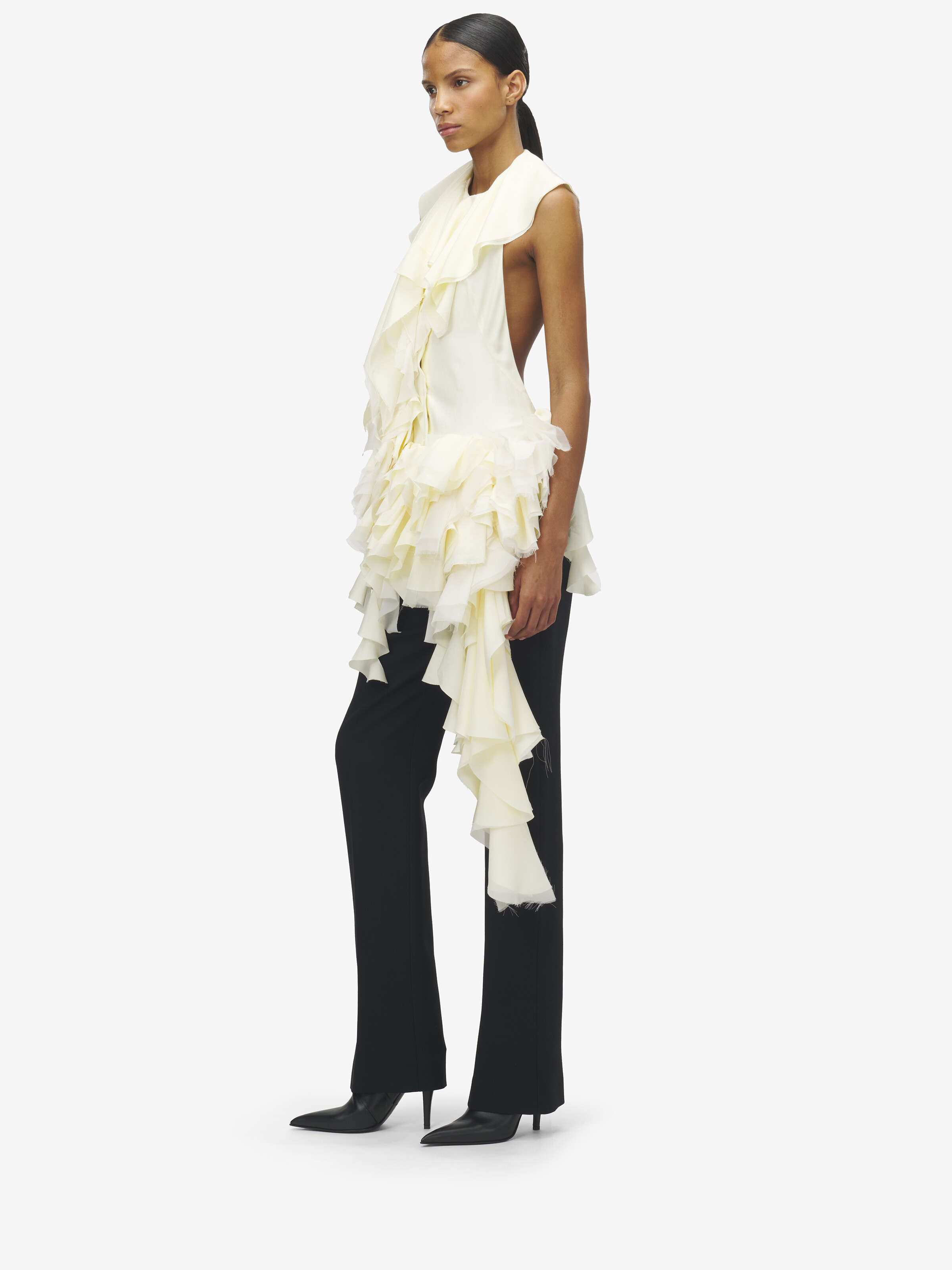 Women's Oyster Ruffle Top in Ivory in 100% Silk | Alexander McQueen - image 3