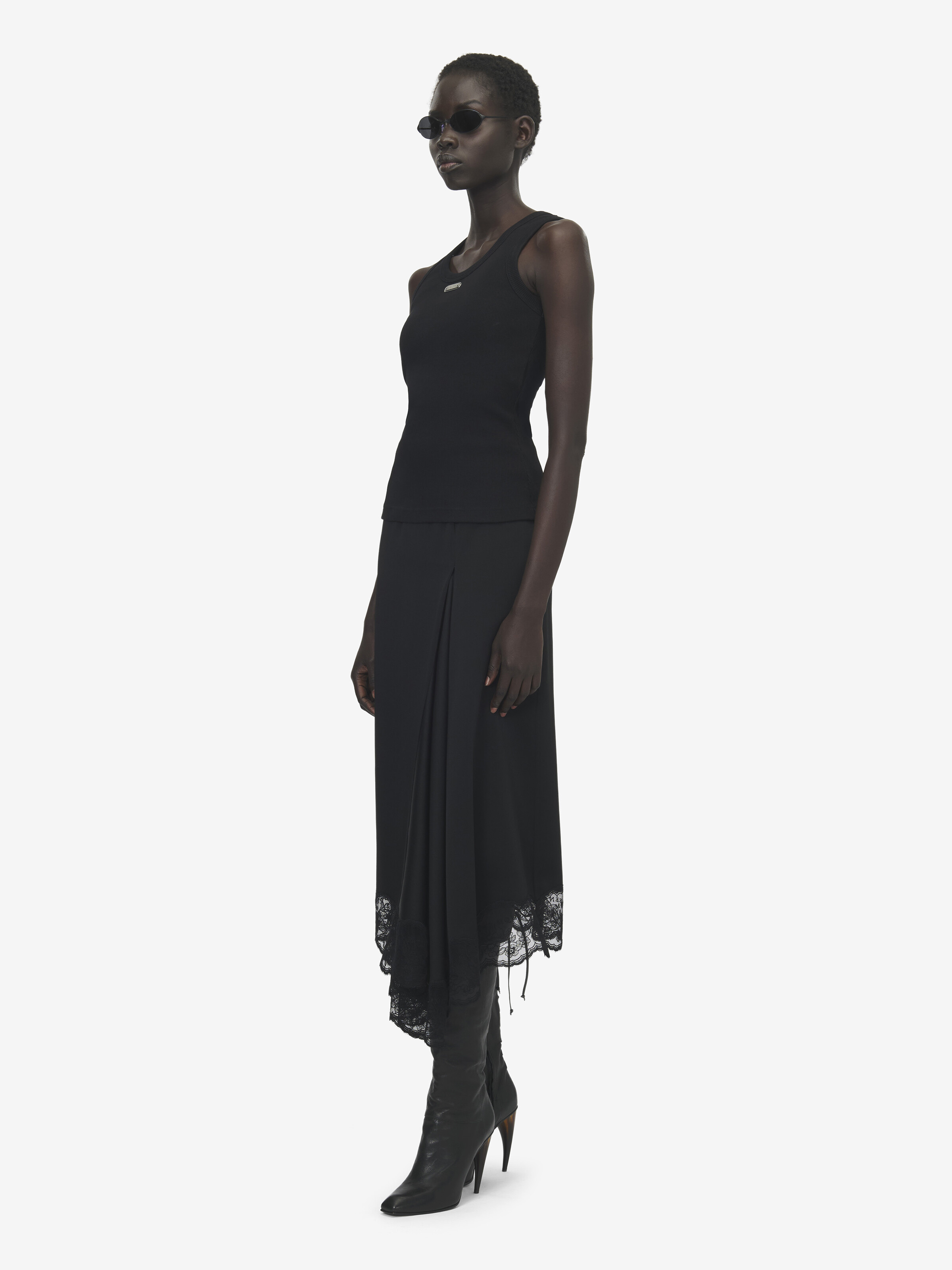 Débardeur À Patte De Boutonnage McQueen pour Femme en Noir in 98% Coton, 2% Elastan | Alexander McQueen - image 3