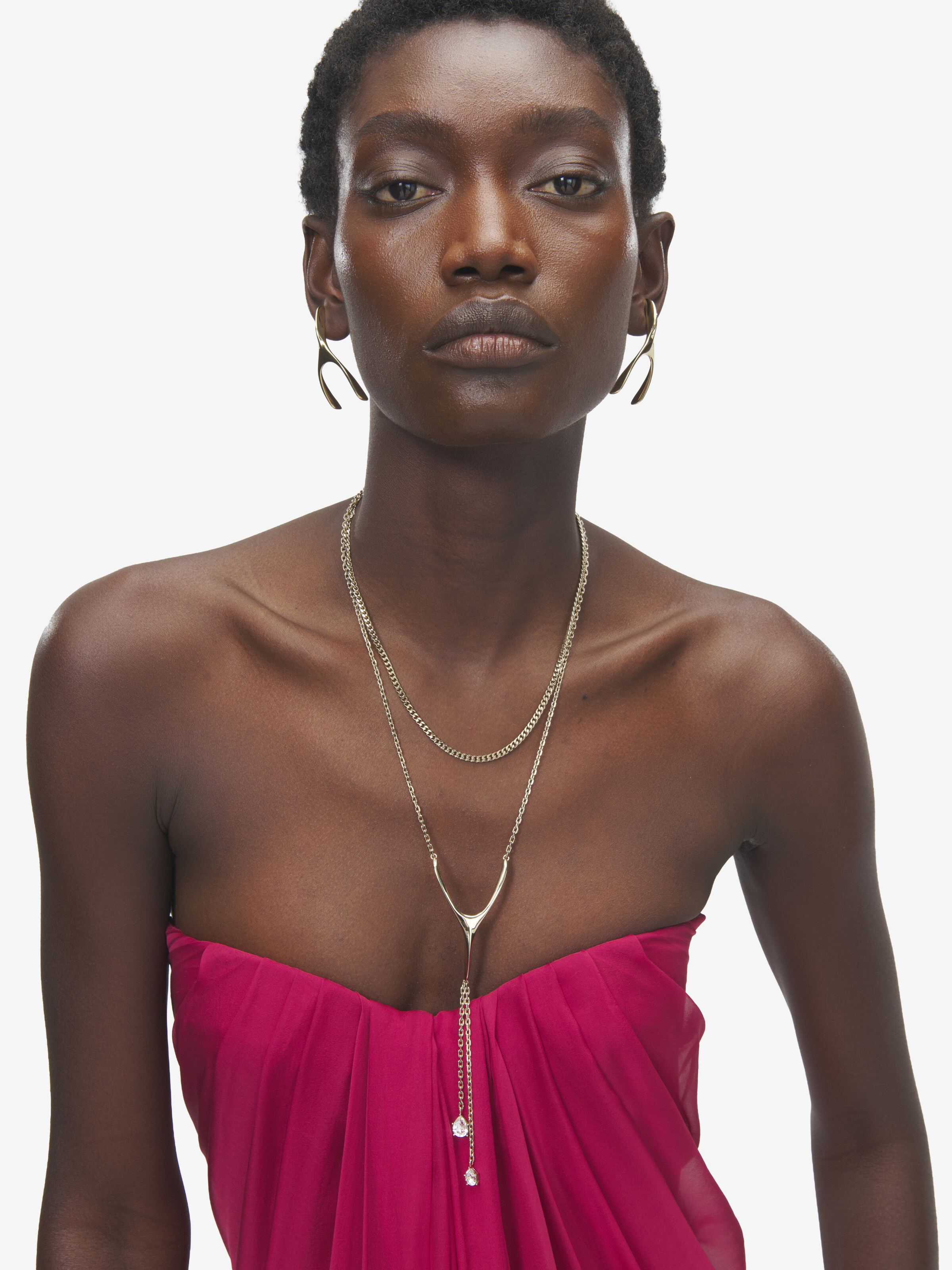 Women's Wishbone Necklace in Pale Gold in Brass | Alexander McQueen - image 2