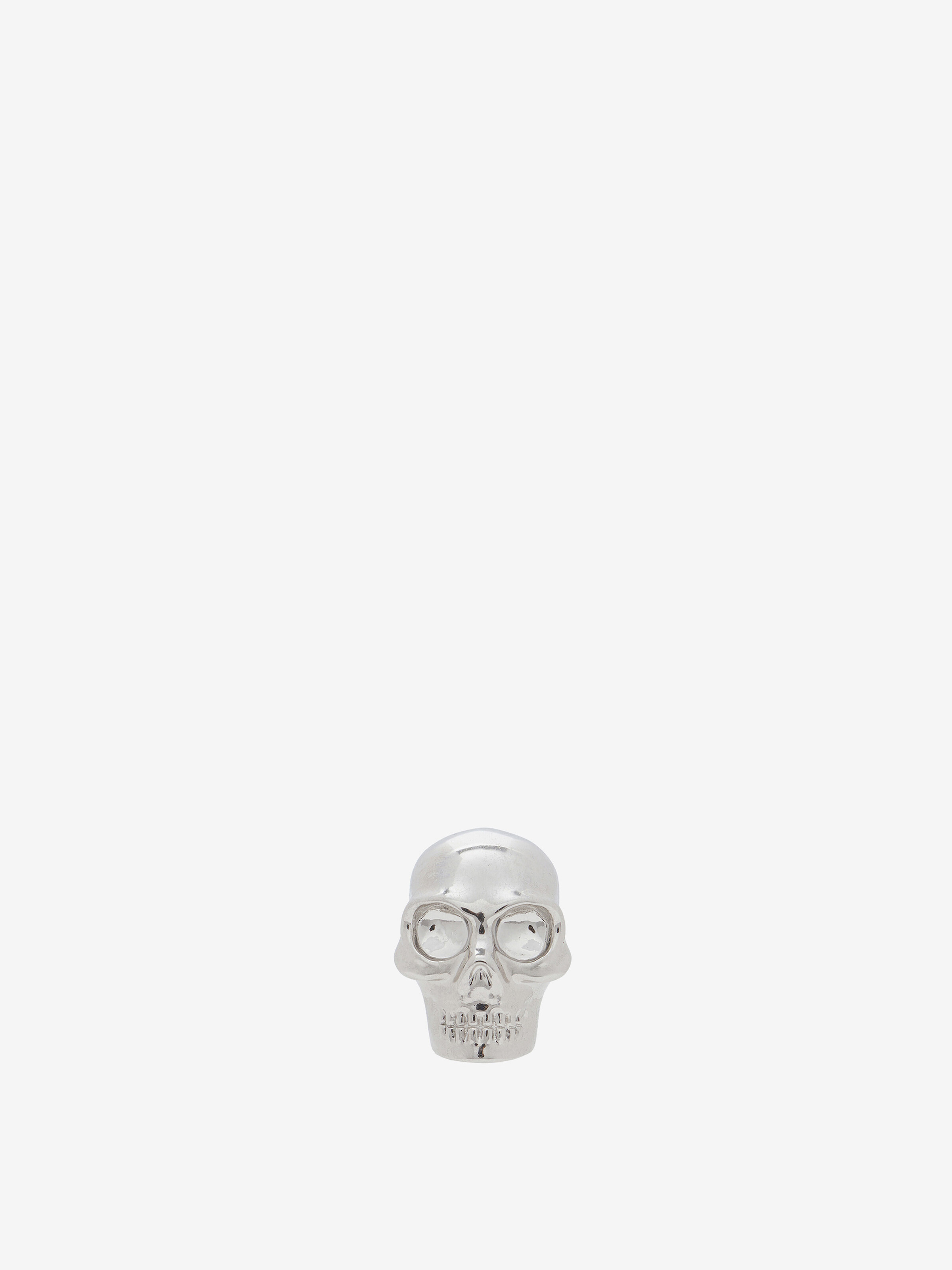 Skull饰钉耳环