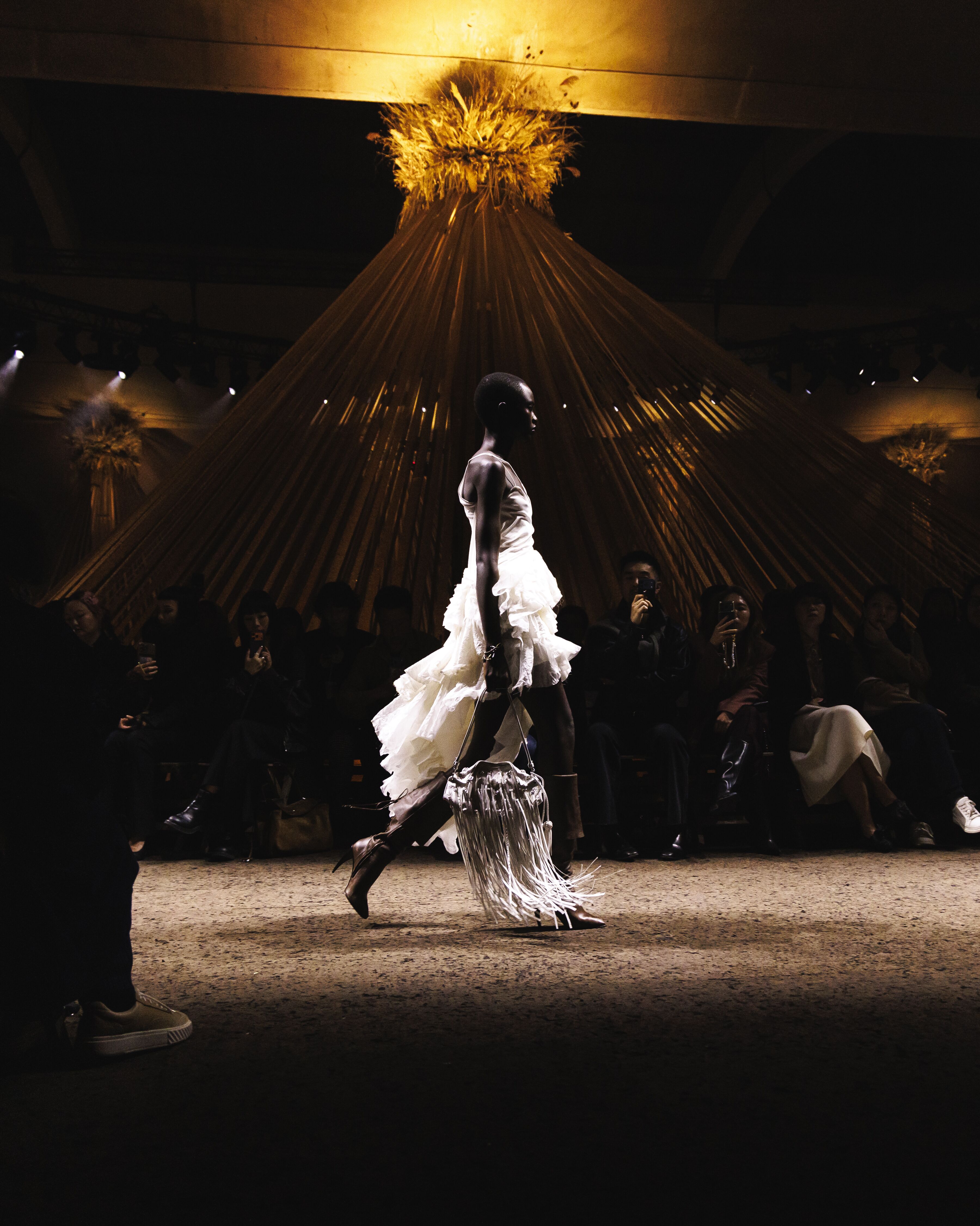 Model walking for McQueen Spring Summer 2026 Set Design by Tom Scutt