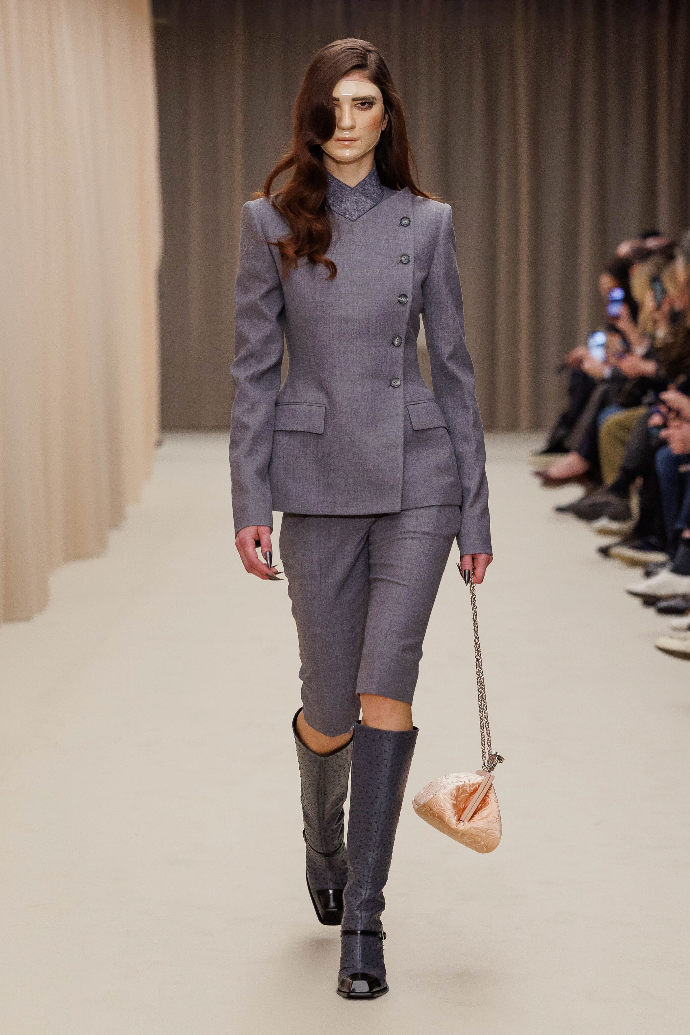 AW25 McQueen Show Look 15