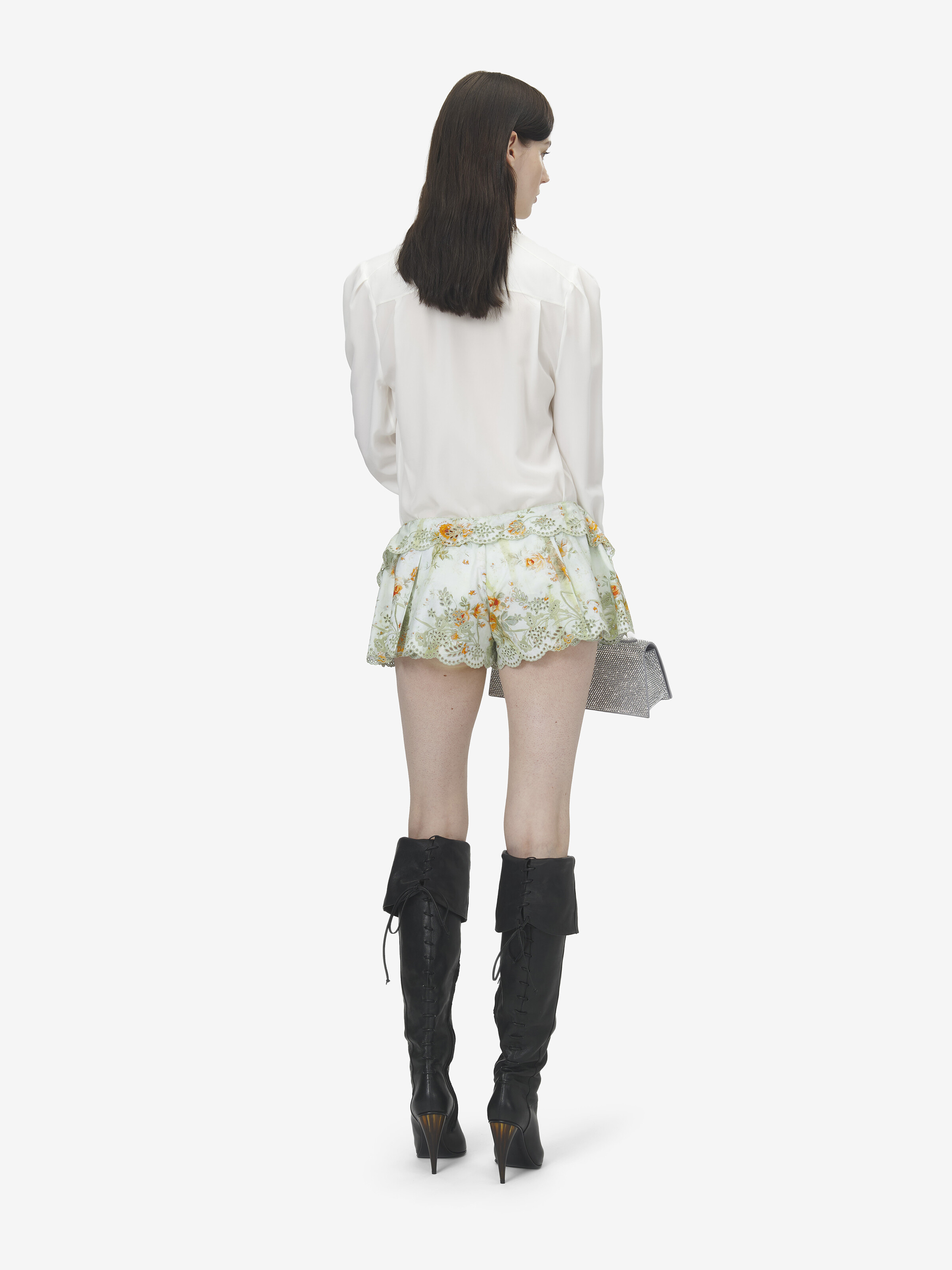 Chemise à broderie florale pour Femme en Blanc Ivoire in 100% Soie | Alexander McQueen - image 4