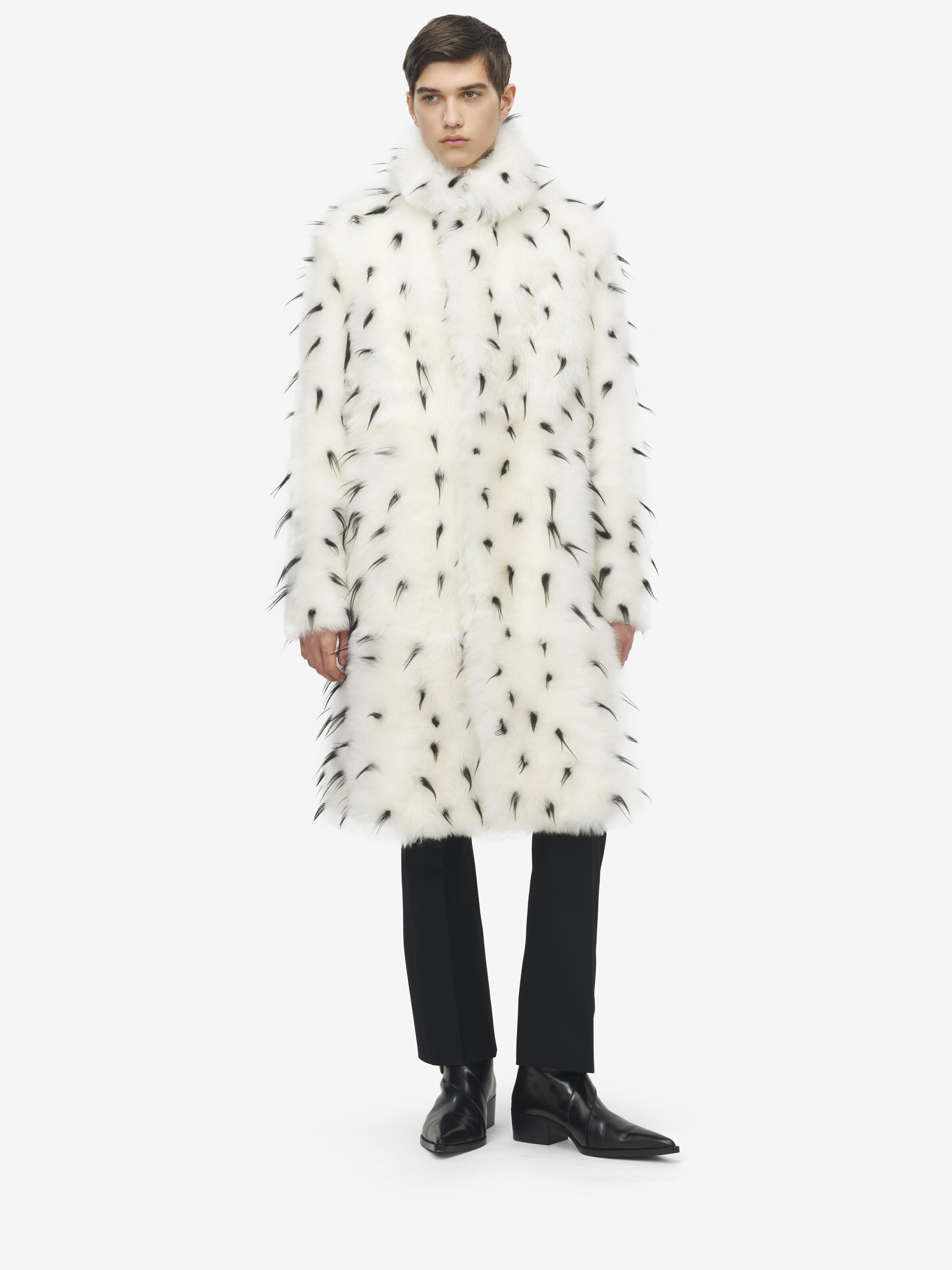 Men's Shearling Coat in Ivory/Black in 100% Lamb Fur | Alexander McQueen - image 2