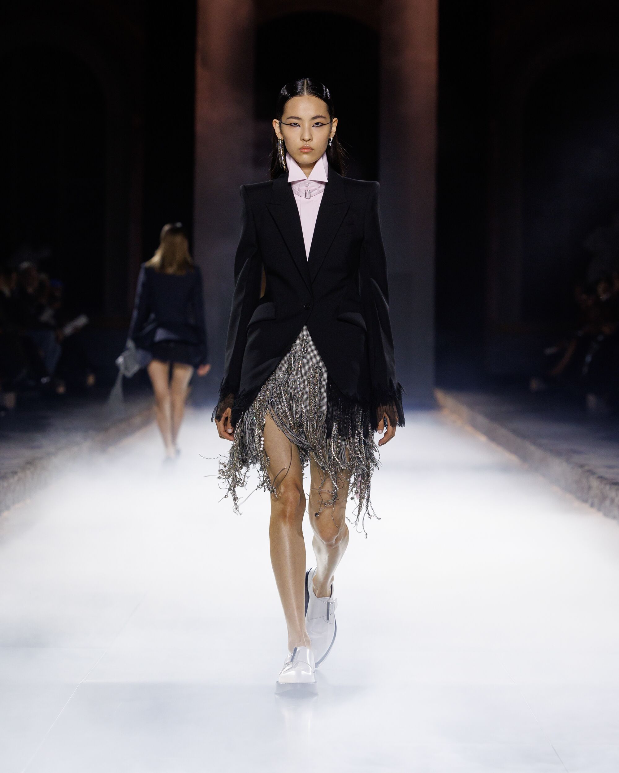 Page: Collection > SS25 Runway > Gallery > Look 35