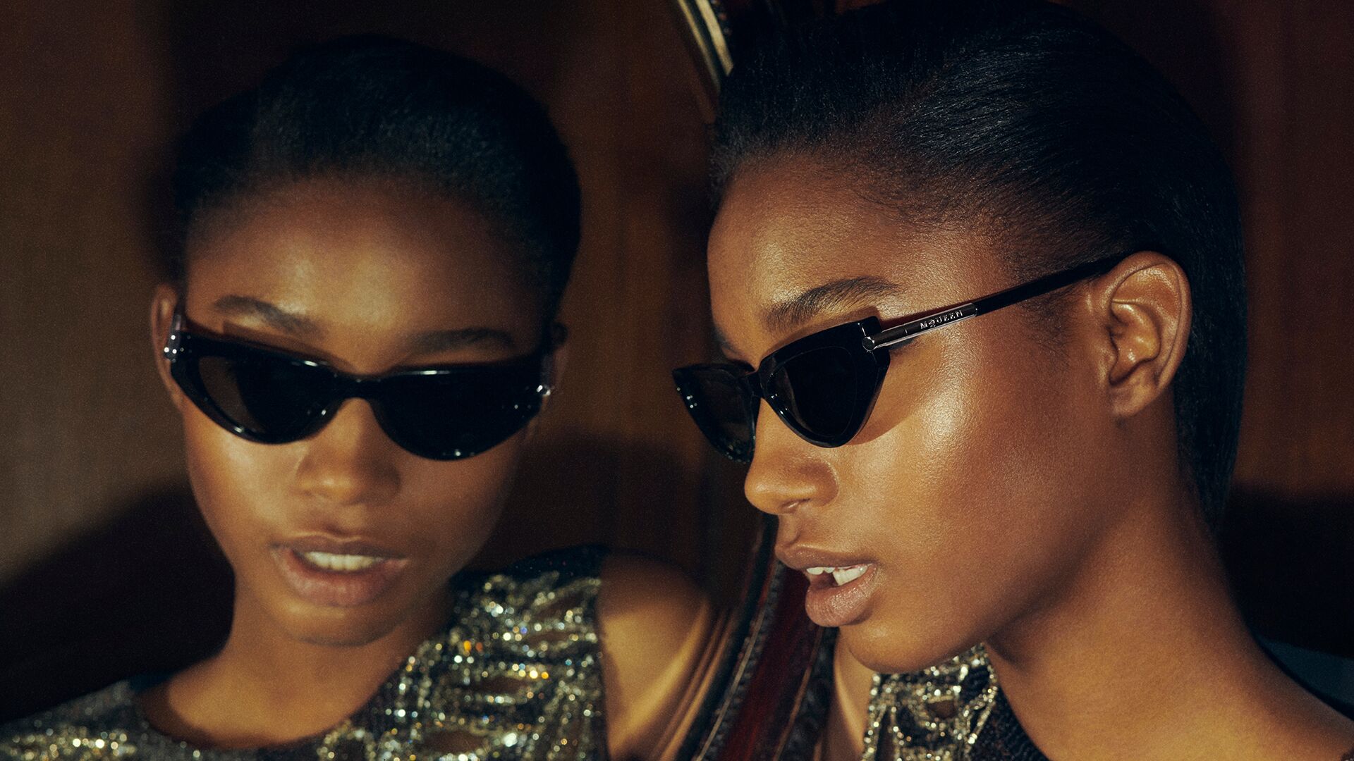 McQueen sunglasses in black