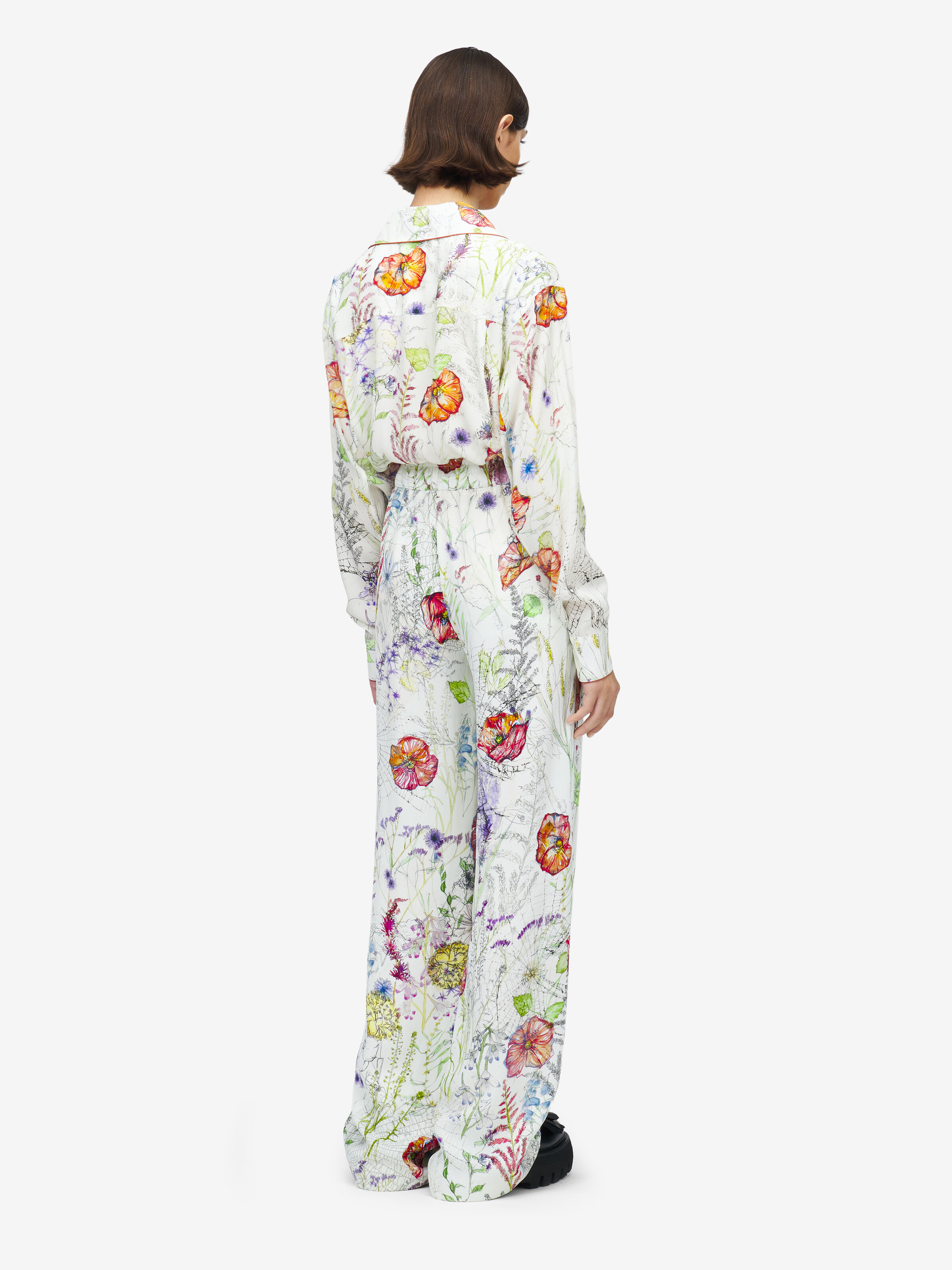 Women's Meadow Floral Print in Ivory in 100% Viscose | Alexander McQueen - image 4