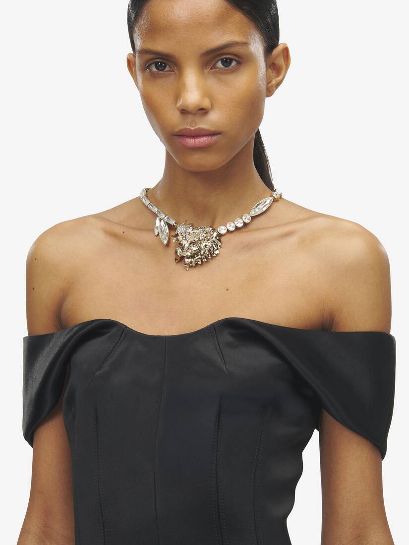 Carnation Choker