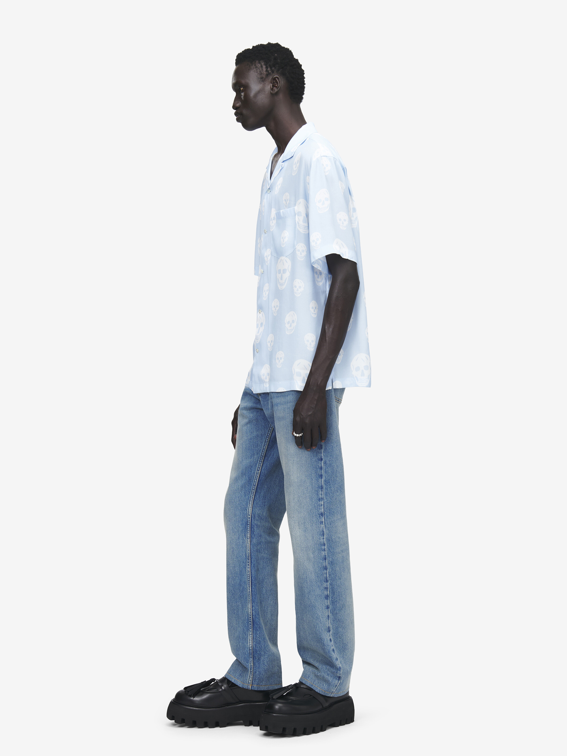 Chemise hawaïenne à imprimé Skull pour Homme en Bleu Clair in 100% Viscose | Alexander McQueen - image 4