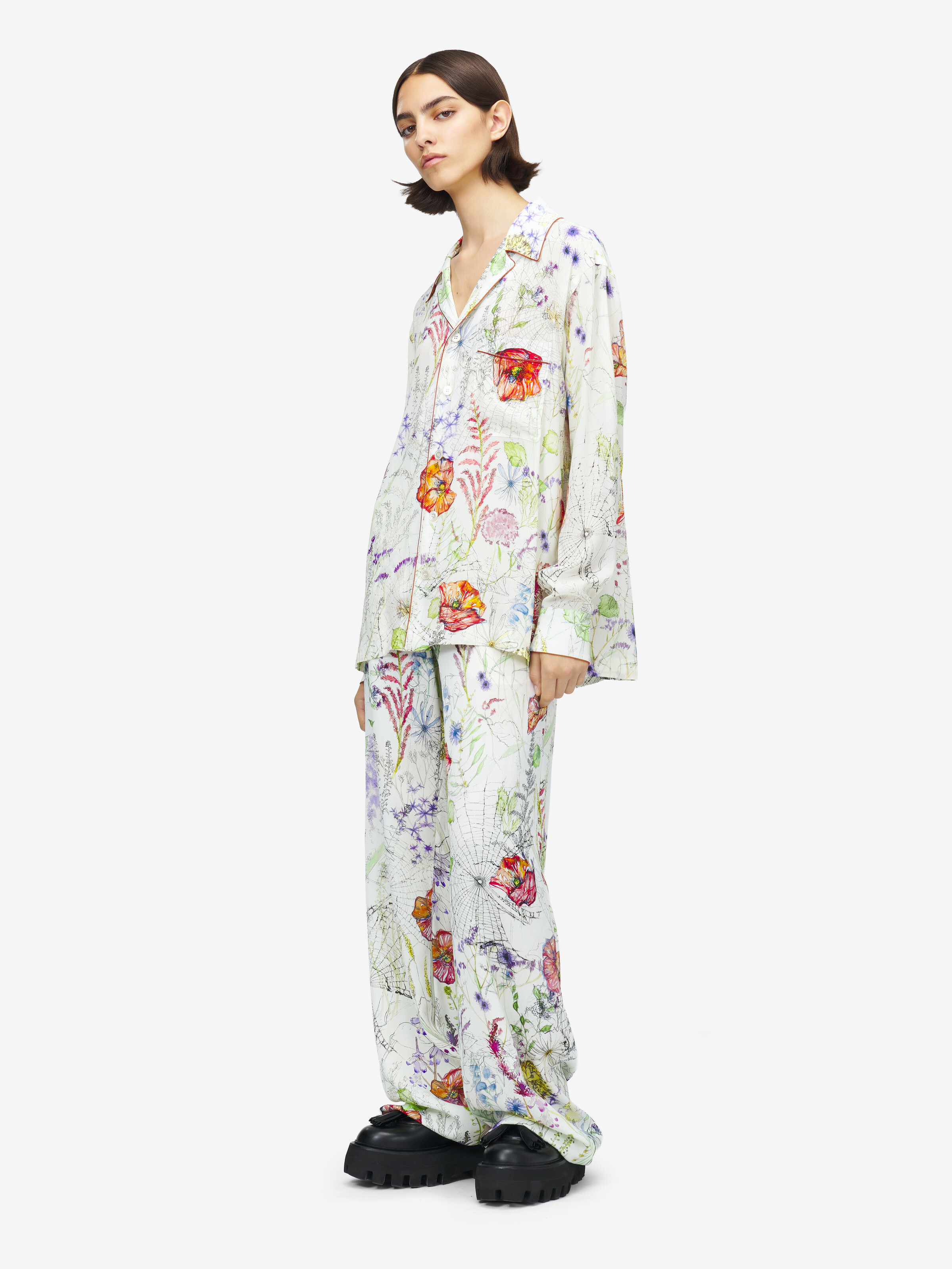 Women's Meadow Floral Pyjama Shirt in Ivory in 100% Viscose | Alexander McQueen - image 3
