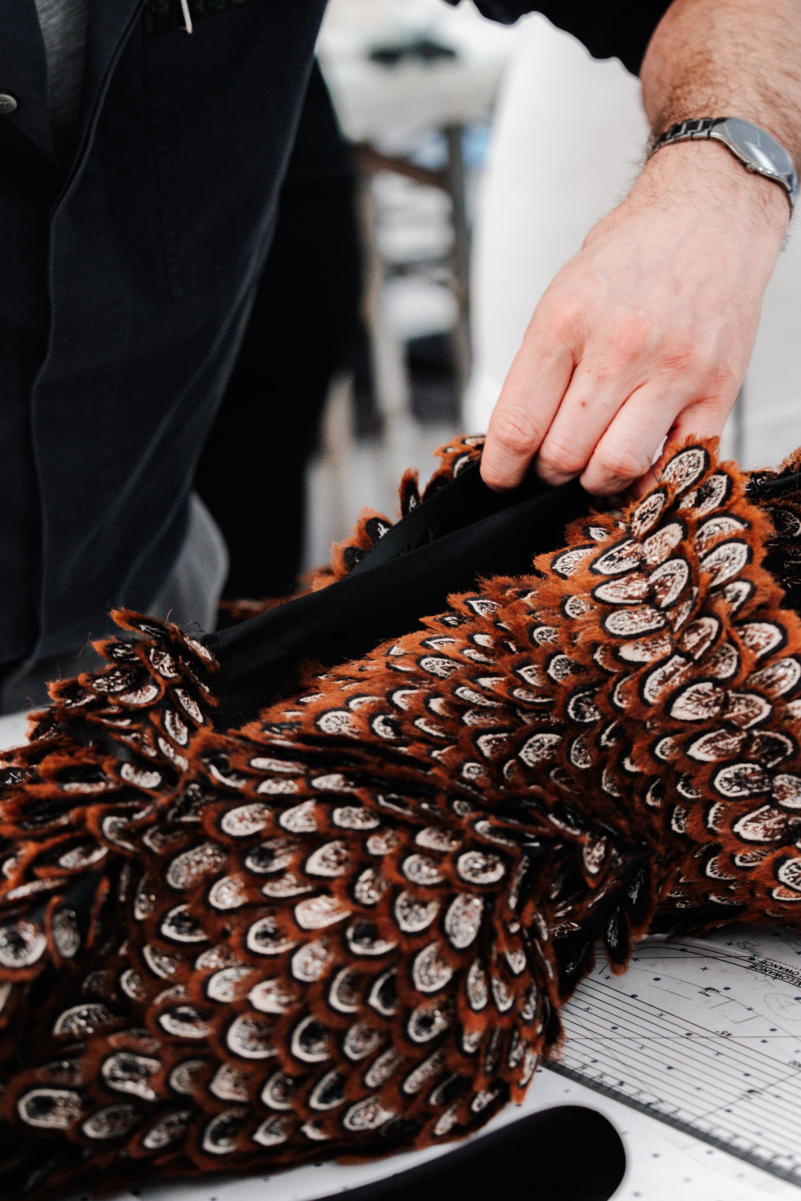 Online assistance service Alexander McQueen, McQueen, AMQ