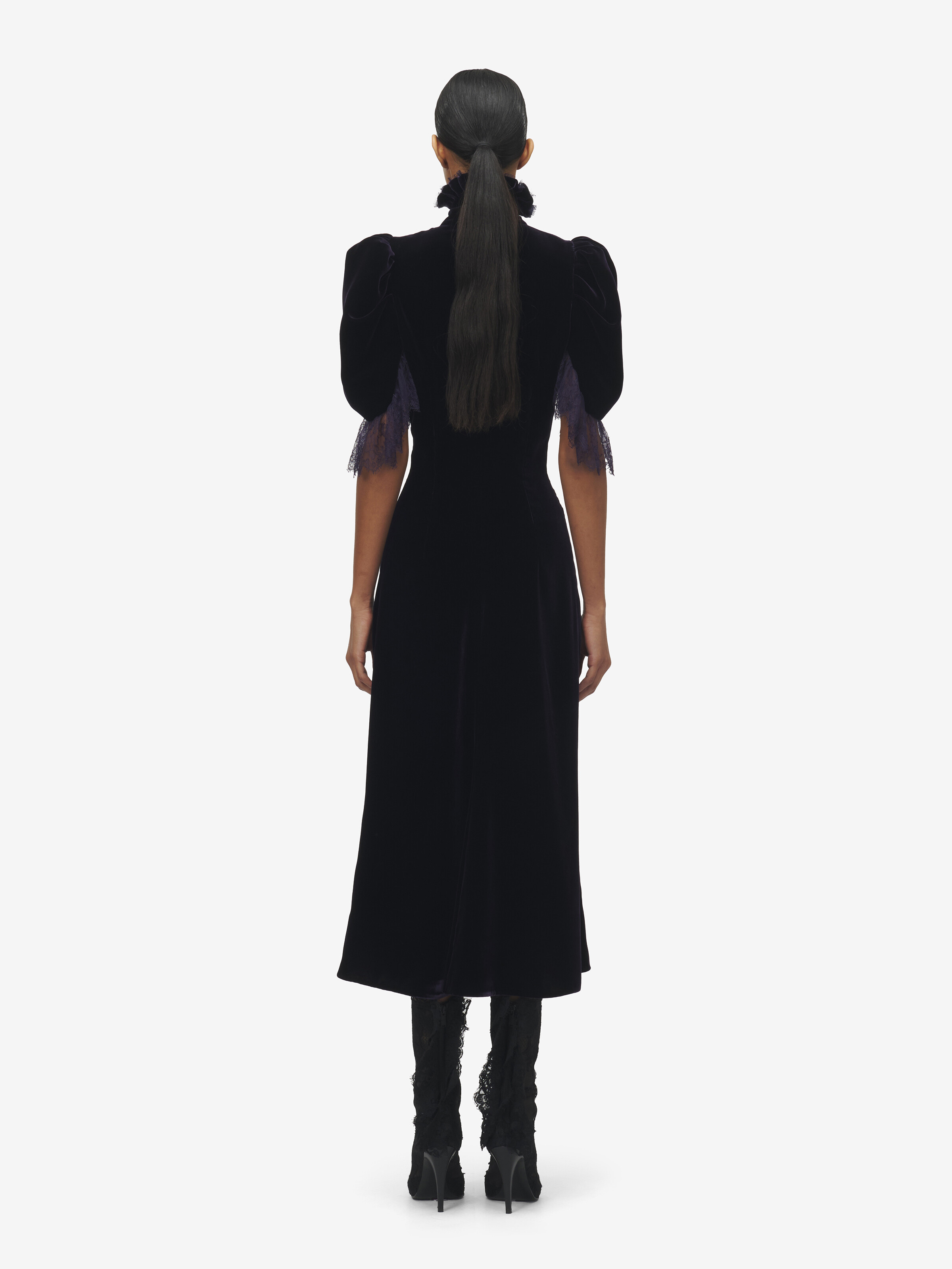 Abendkleid aus fließendem Samt