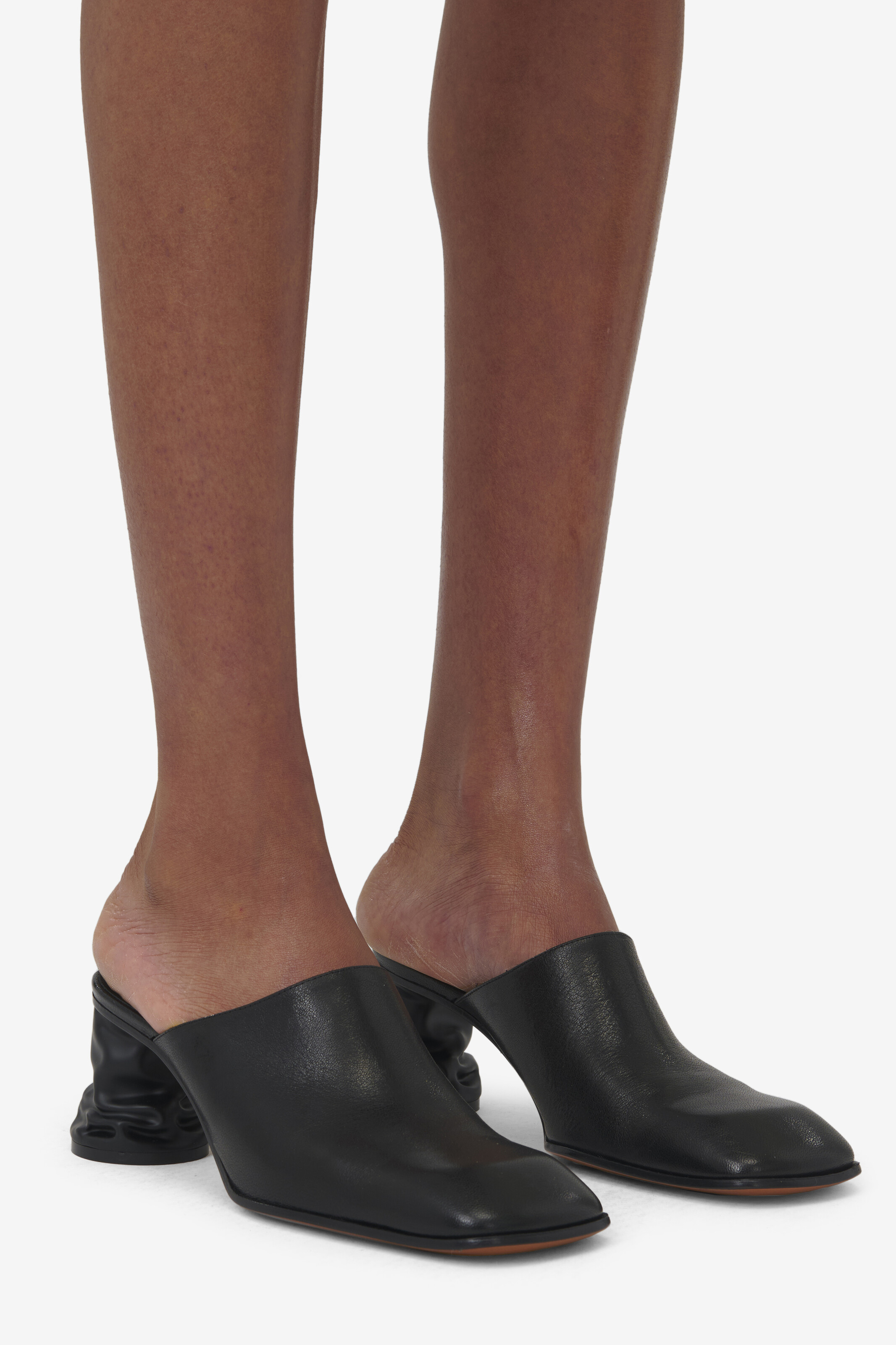 Women's Crush Mule in Black in Calf Leather | Alexander McQueen - image 2