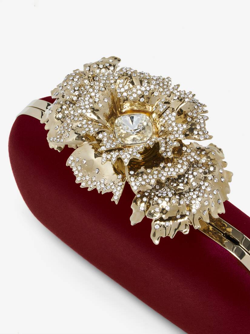 Carnation Knuckle Clutch