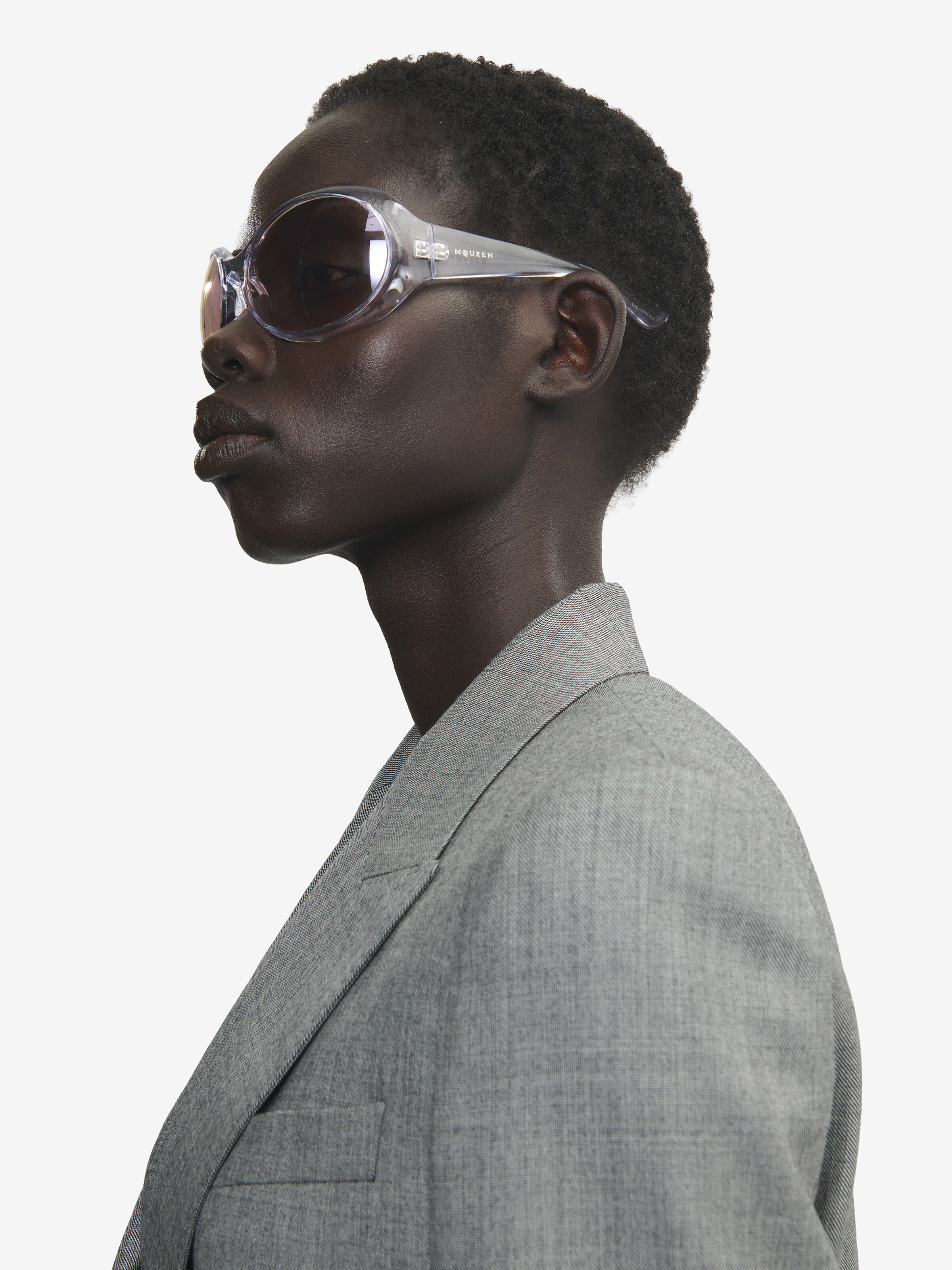 Kate Round Sunglasses in Pink in Bio Injection | Alexander McQueen - image 2