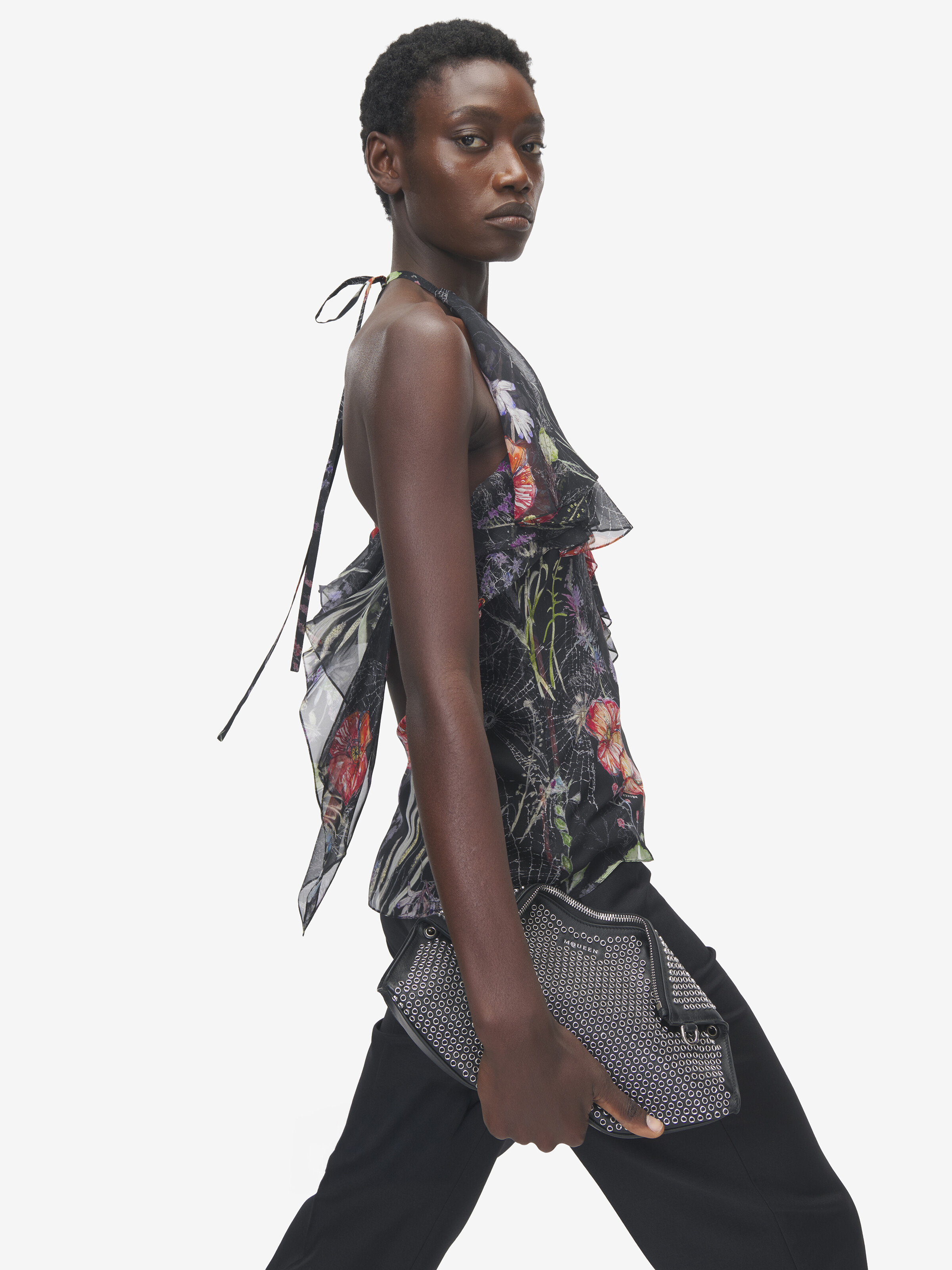 Women's Manta Clutch in Black in Calf Leather | Alexander McQueen - image 2