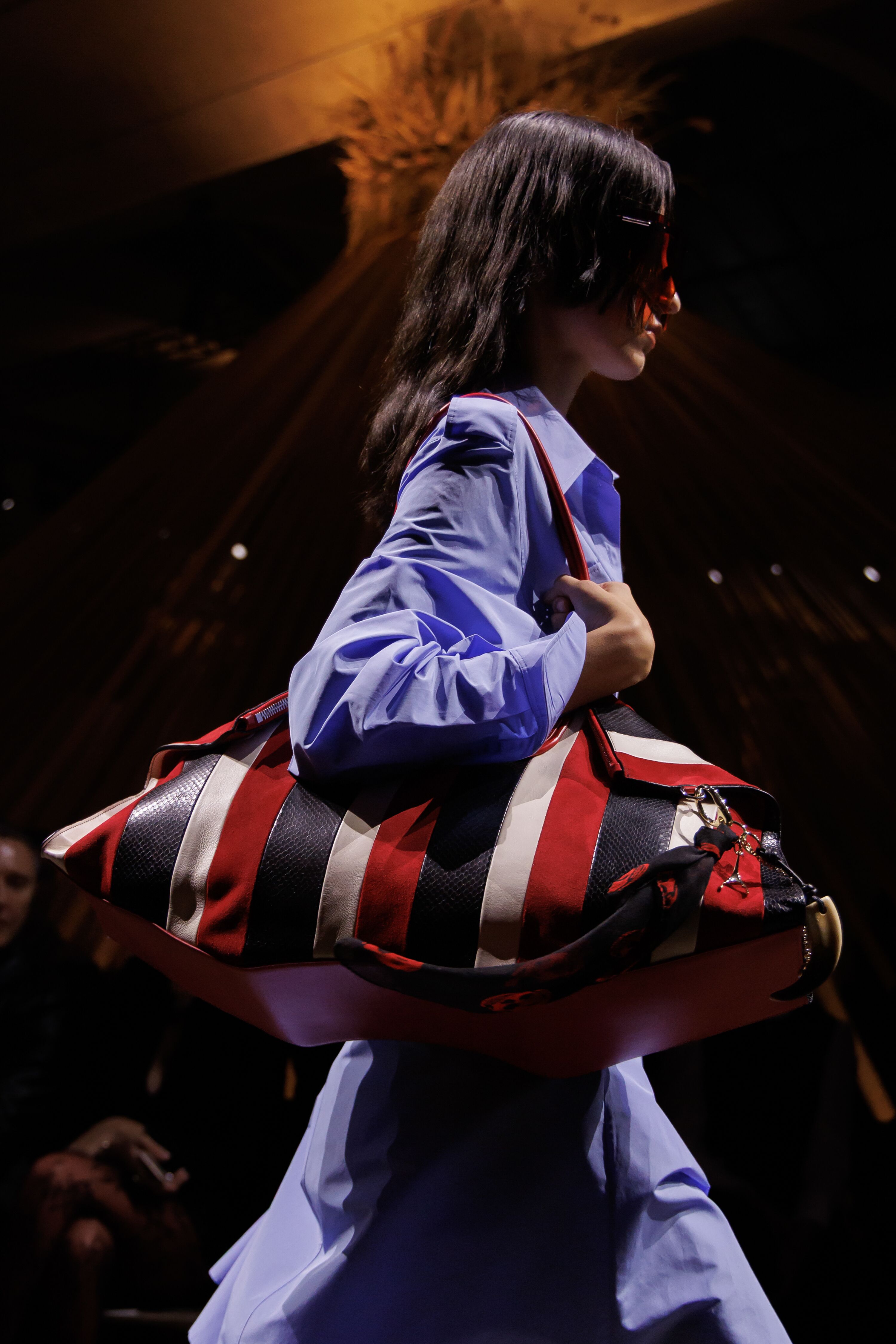 McQueen Manta Bag SS25 Show