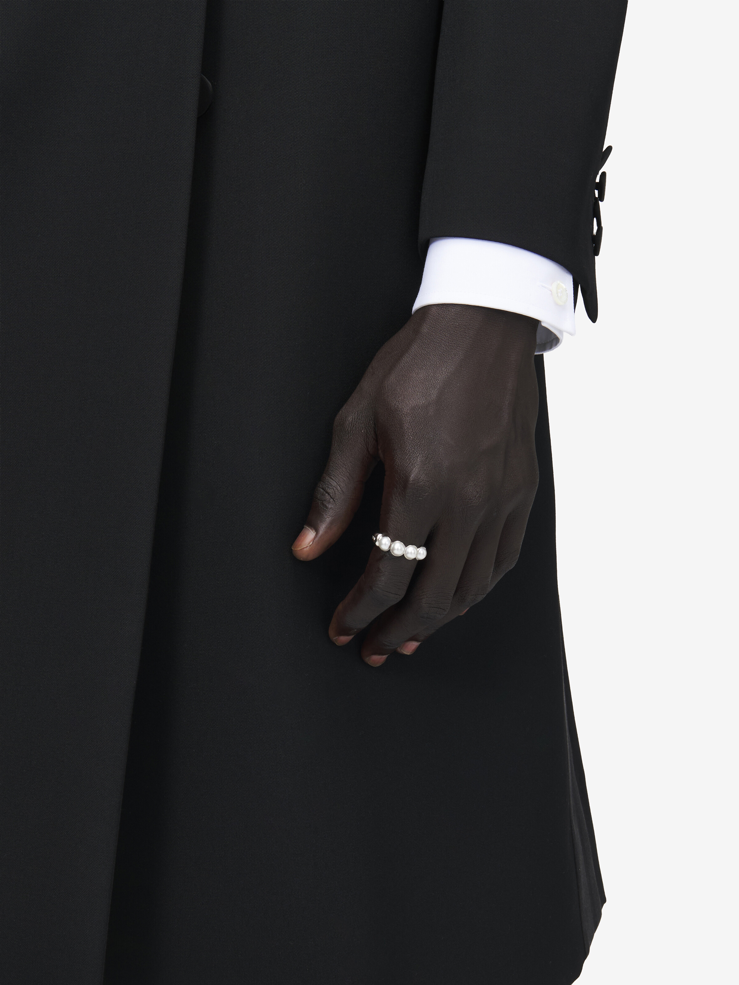 Men's Skull & Pearl Ring in Palladium in Brass | Alexander McQueen - image 2