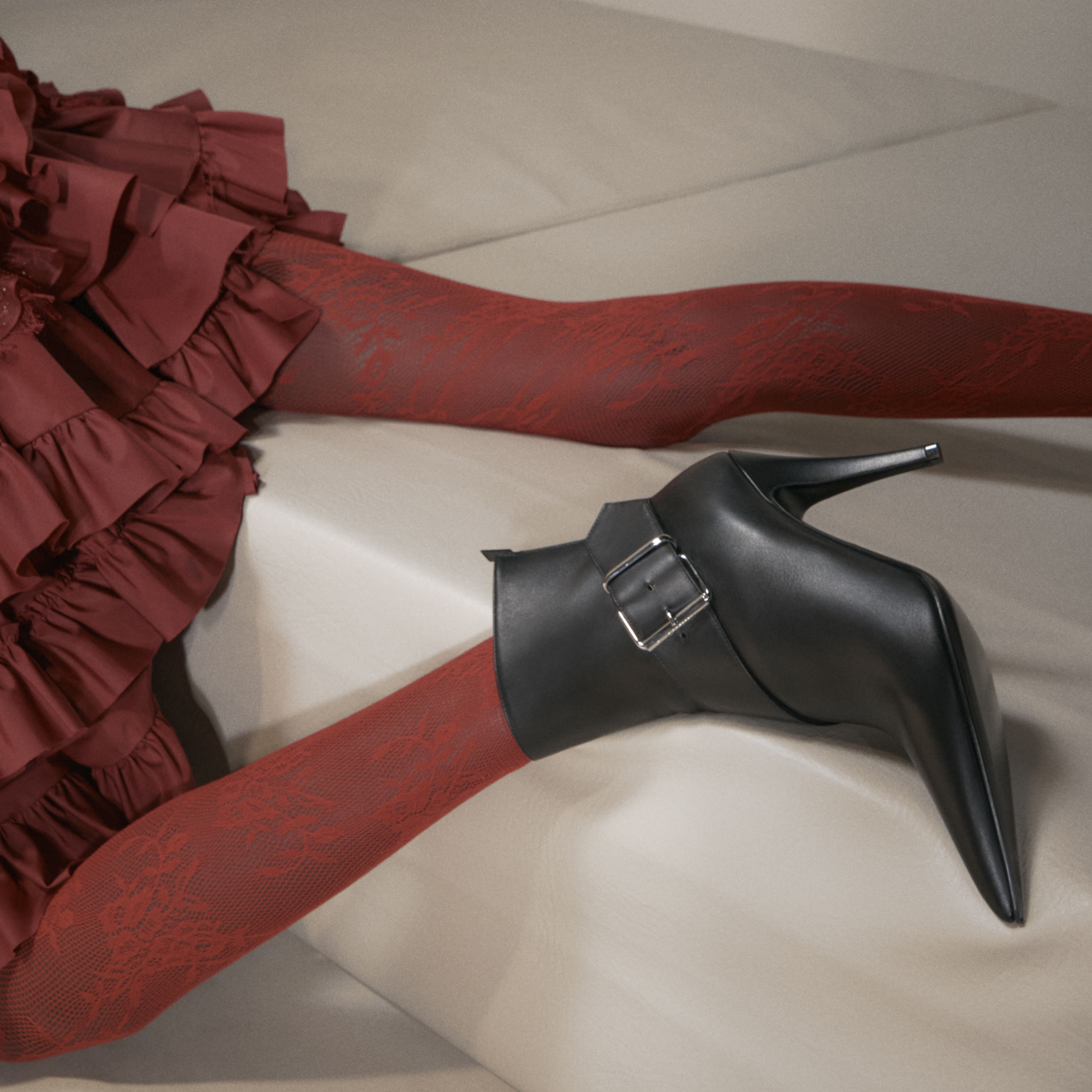 Alexander McQueen | アレキサンダー・マックイーンオフィシャル