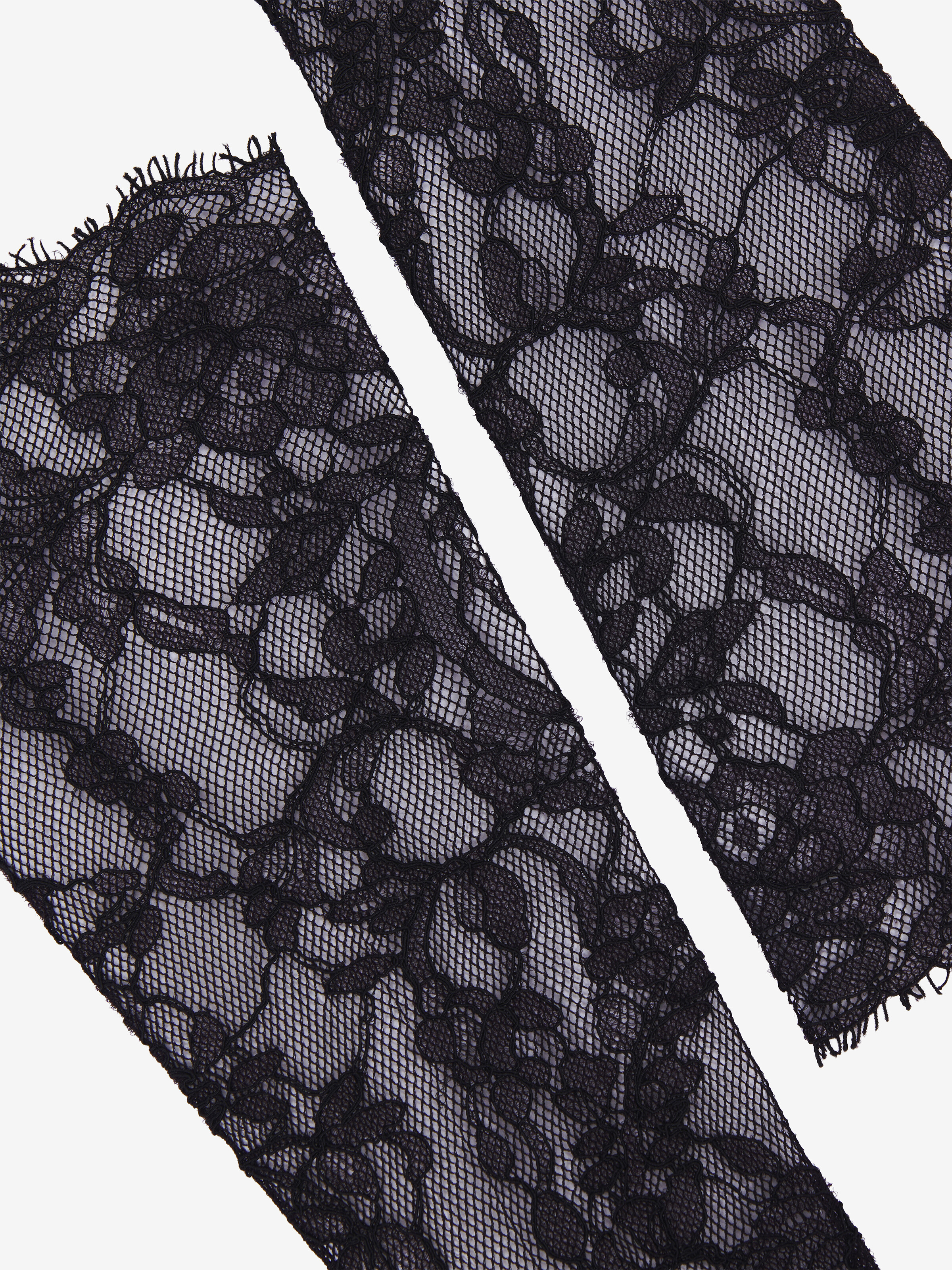 Women's Heritage Lace Evening Gloves in Black in Fabric: 88% Polyamide -  12% Elastane | Alexander McQueen - image 3
