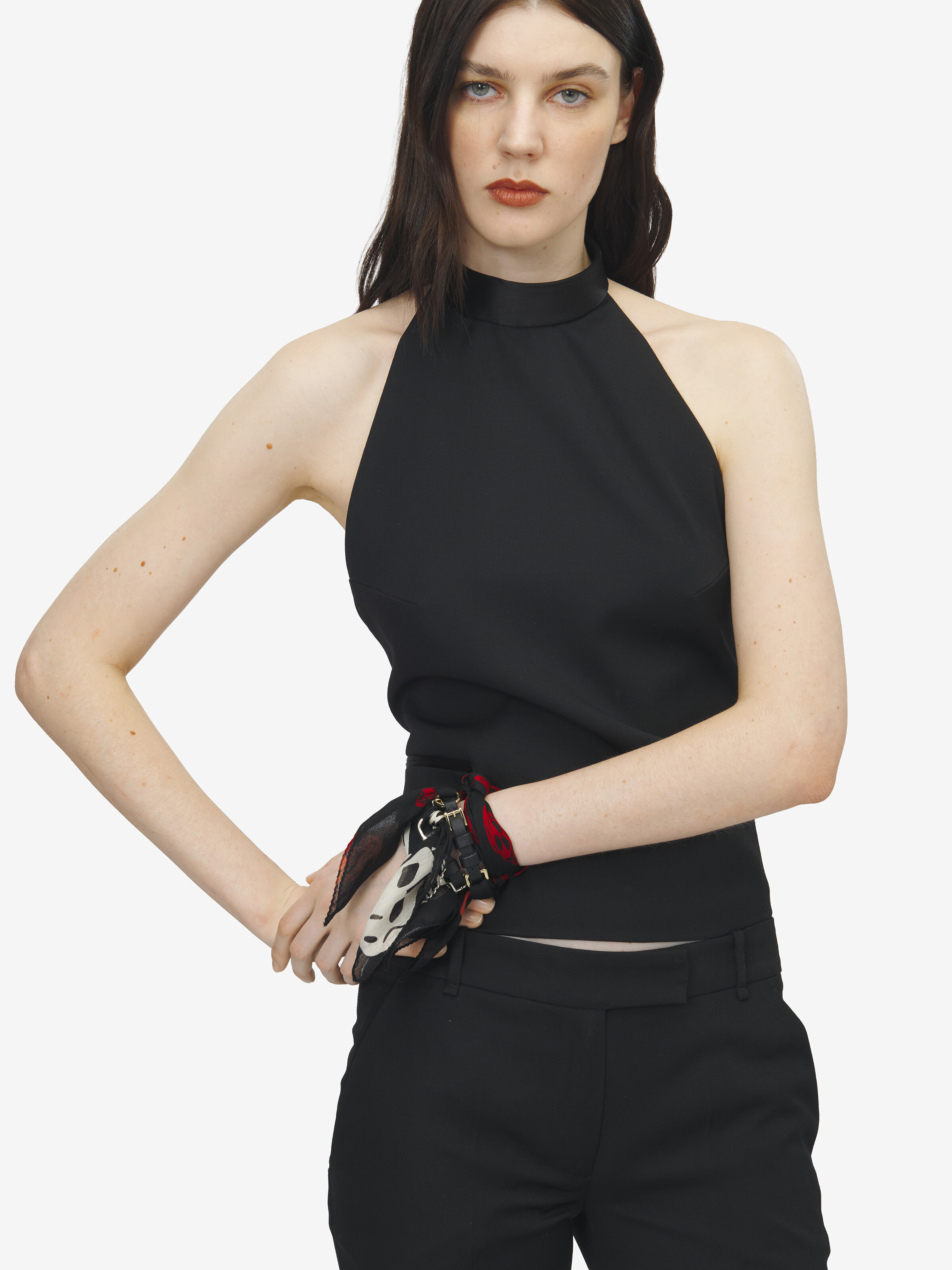 Women's Skull Scarf Double Wrap Bracelet in Black/Red in Calf Leather, Brass, 100% Silk | Alexander McQueen - image 2