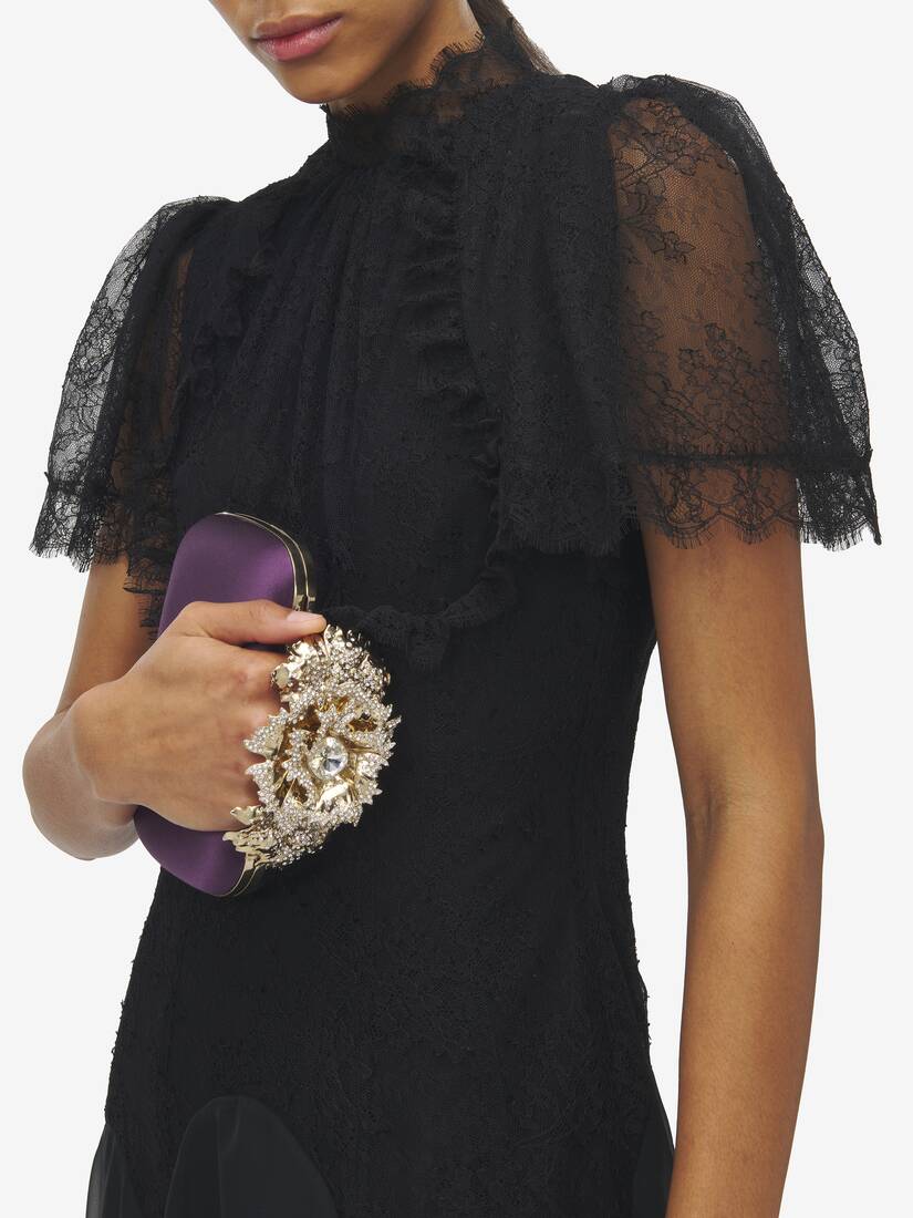Carnation Knuckle Clutch