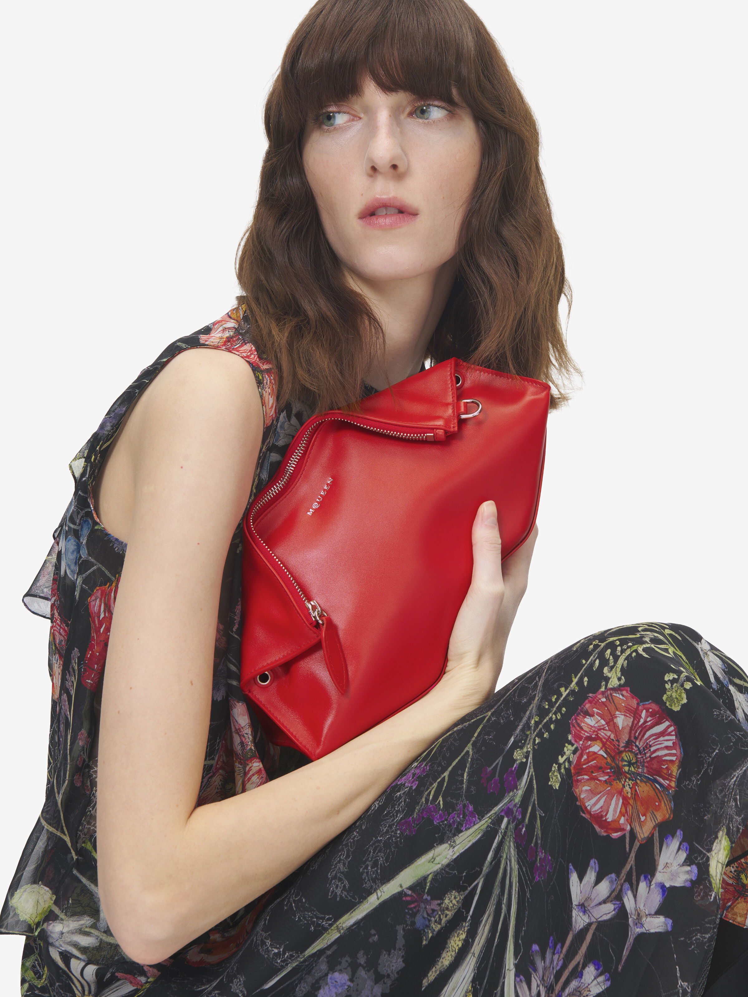 Women's Manta Clutch in Red in Calf Leather | Alexander McQueen - image 2