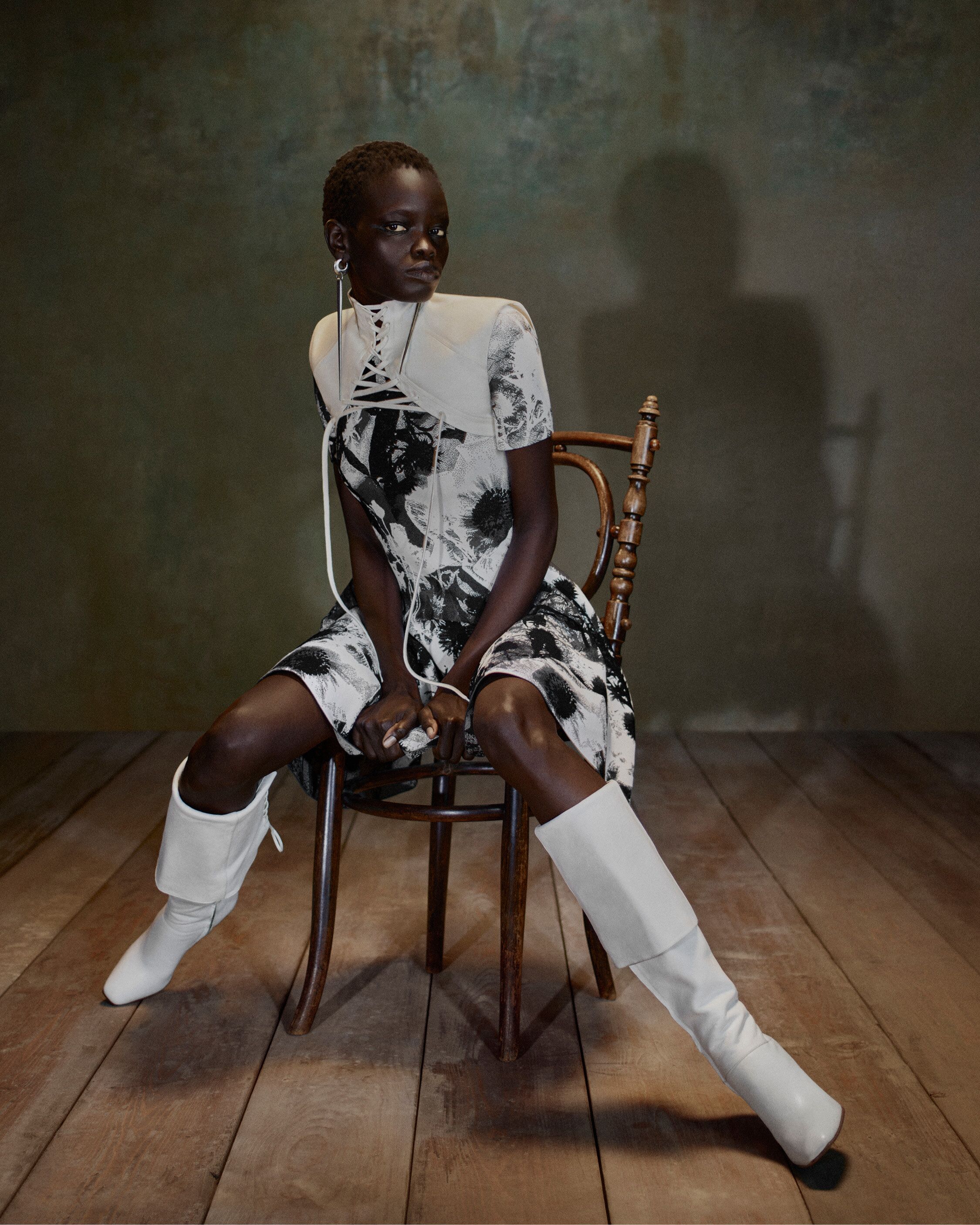 Horn Heel Knee-High Boot Horn Heel Knee-High Boot
