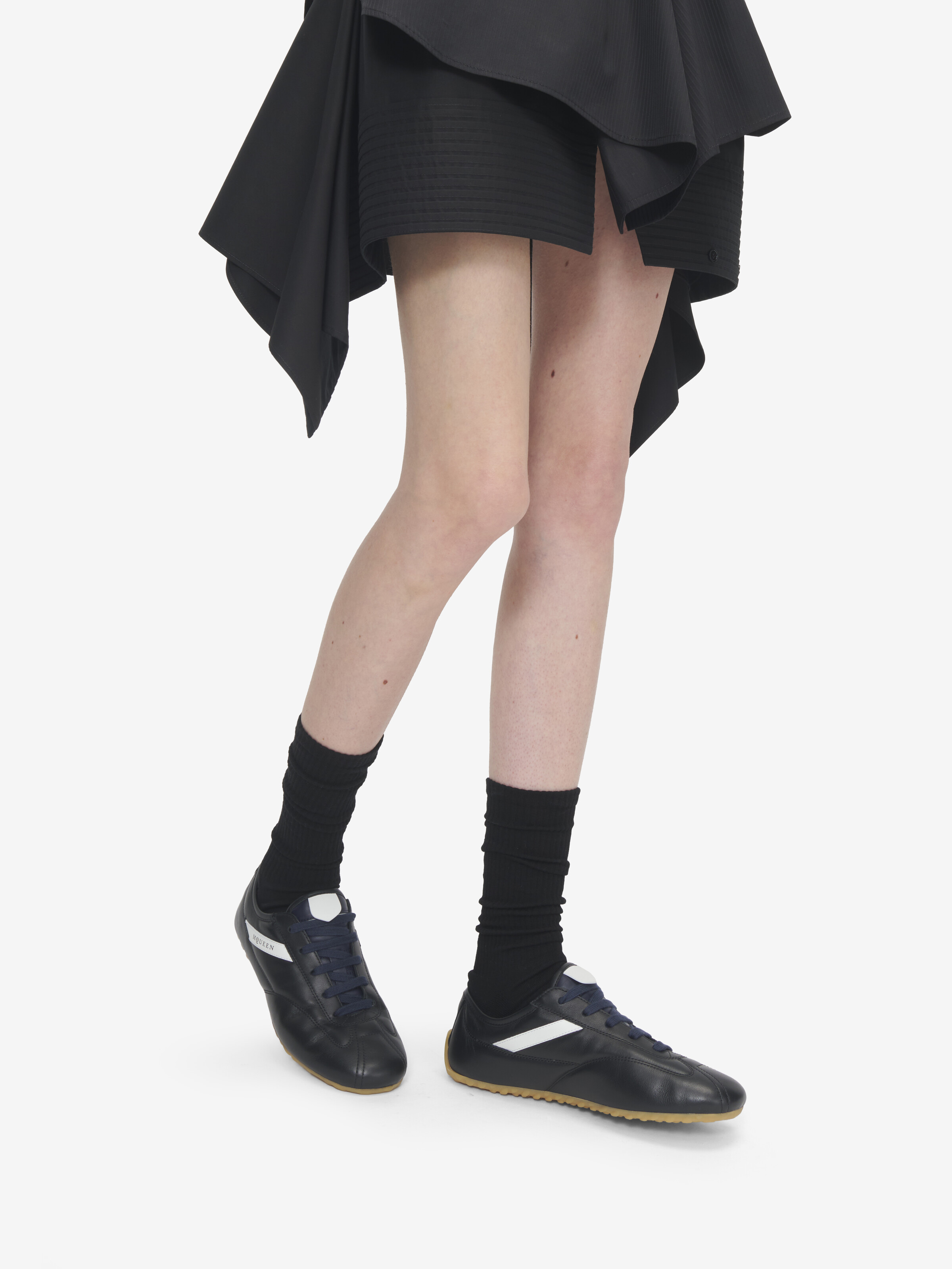 Women's Boxe Sneaker in Black in Calf Leather | Alexander McQueen - image 2