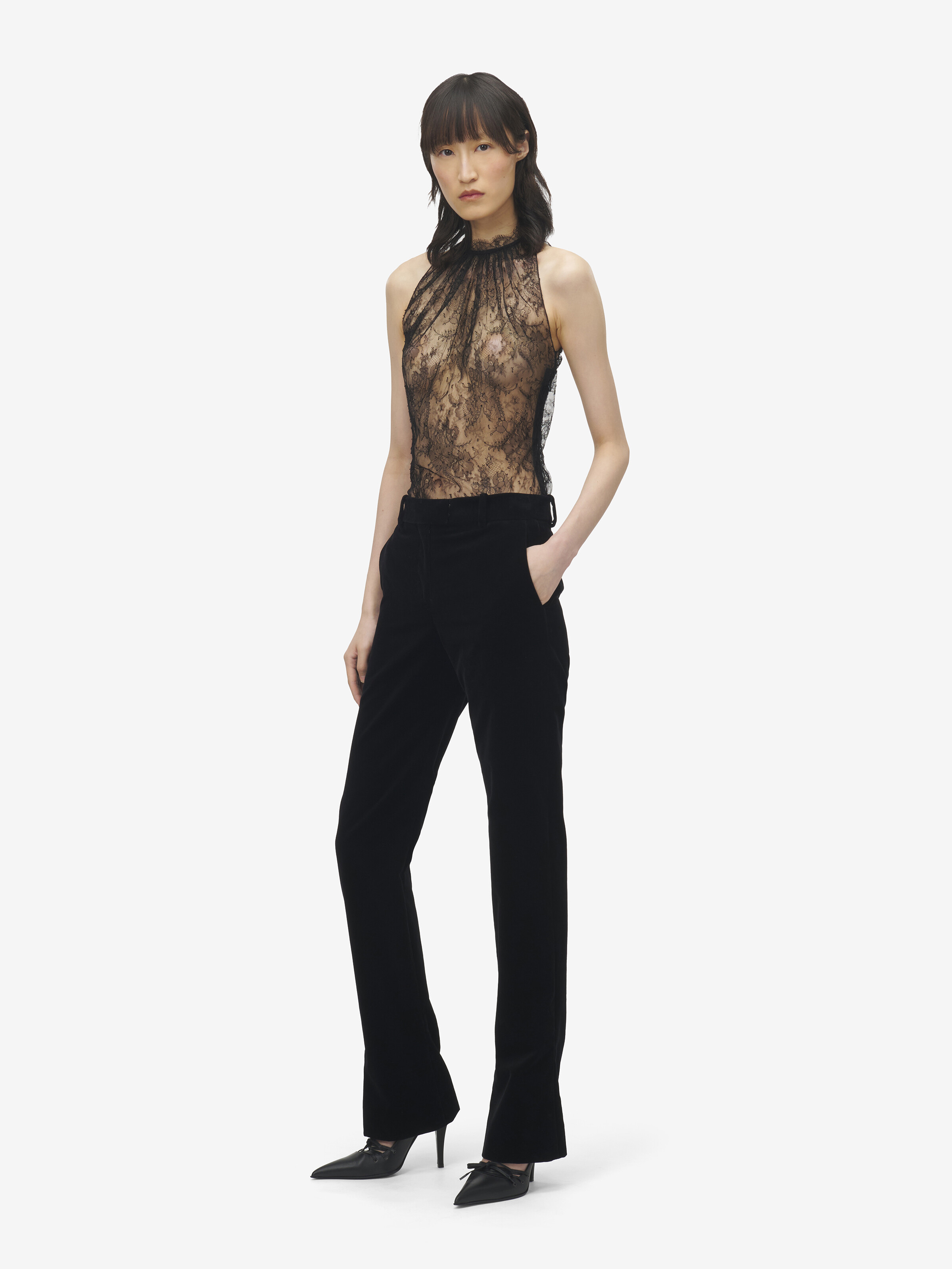 Women's Floral Lace Sleeveless Top in Black in 61% Polyamide, 39% Viscose | Alexander McQueen - image 4