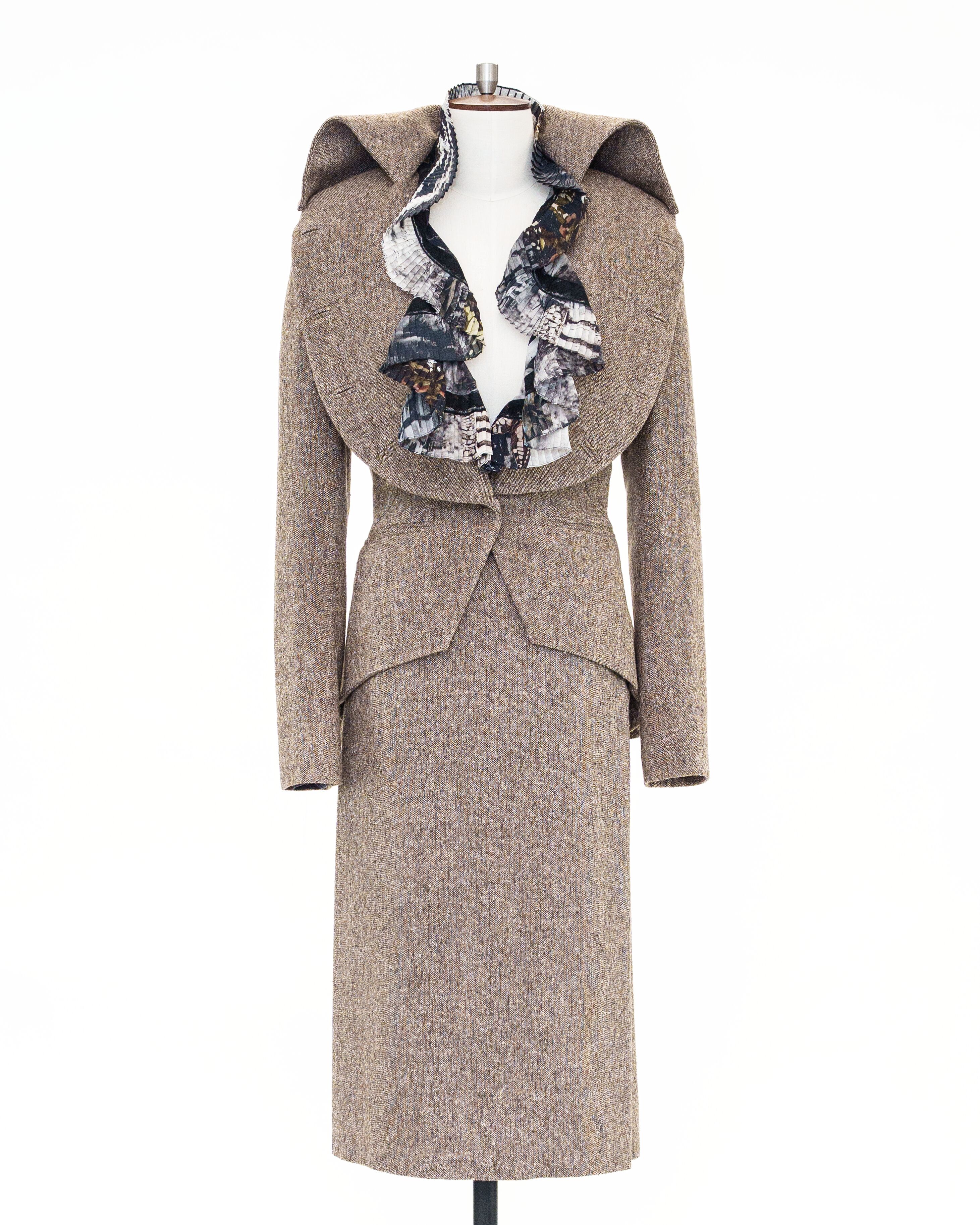 Tailored jacket and skirt on mannequin