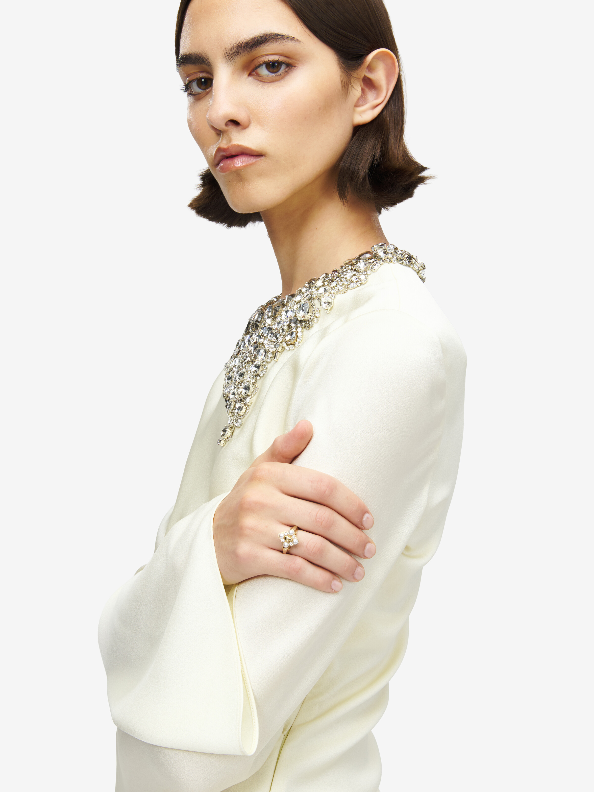 Women's Skull & Crystal Ring in Pale Gold in Brass | Alexander McQueen - image 2