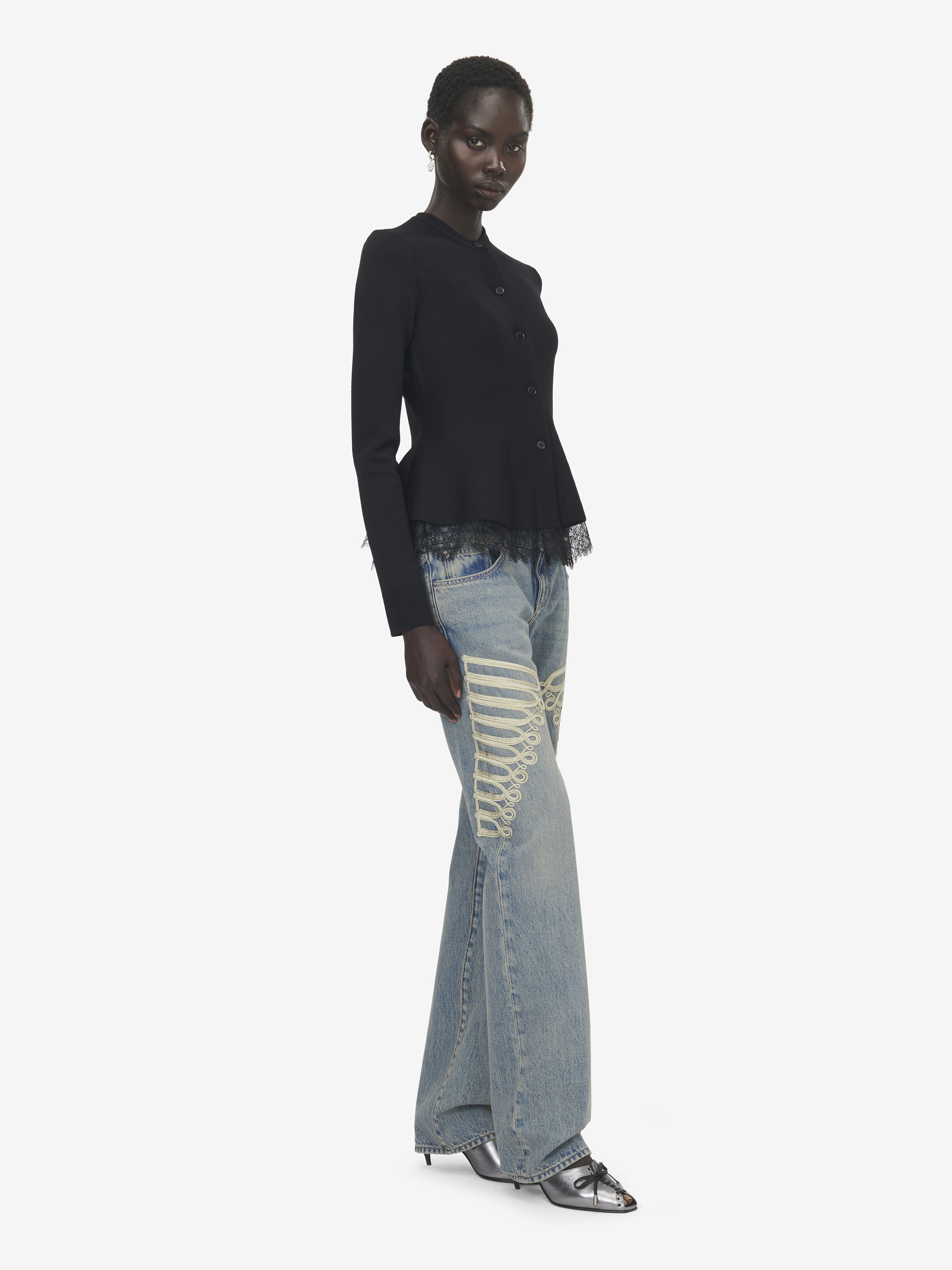 Women's Lace Trim Peplum Cardigan in Black in 46% Viscose, 45% Wool, 8% Polyamid1% Elastan | Alexander McQueen - image 3