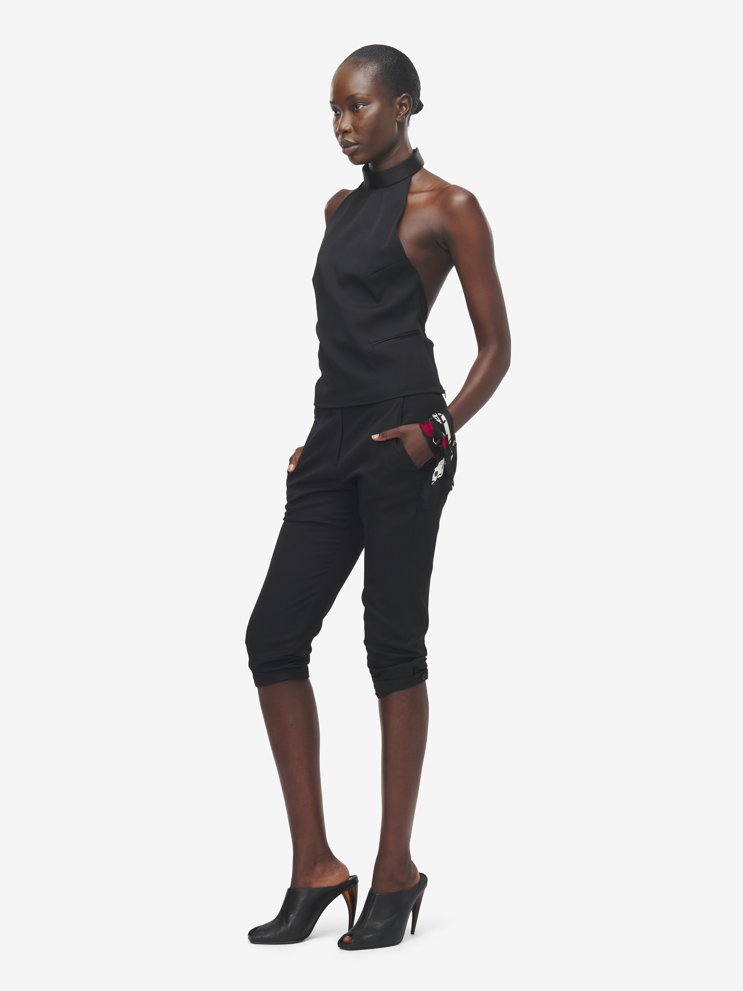 Women's Tailored Capri Trousers in Black in 100% Wool | Alexander McQueen - image 3