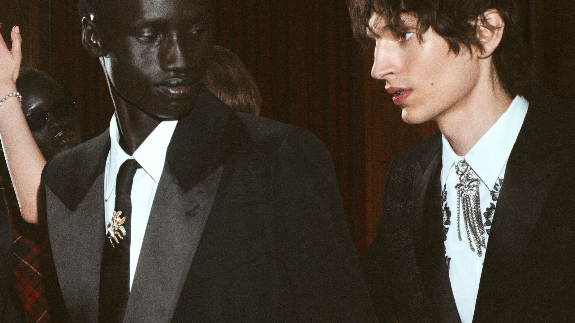 Alexander McQueen | アレキサンダー・マックイーンオフィシャル