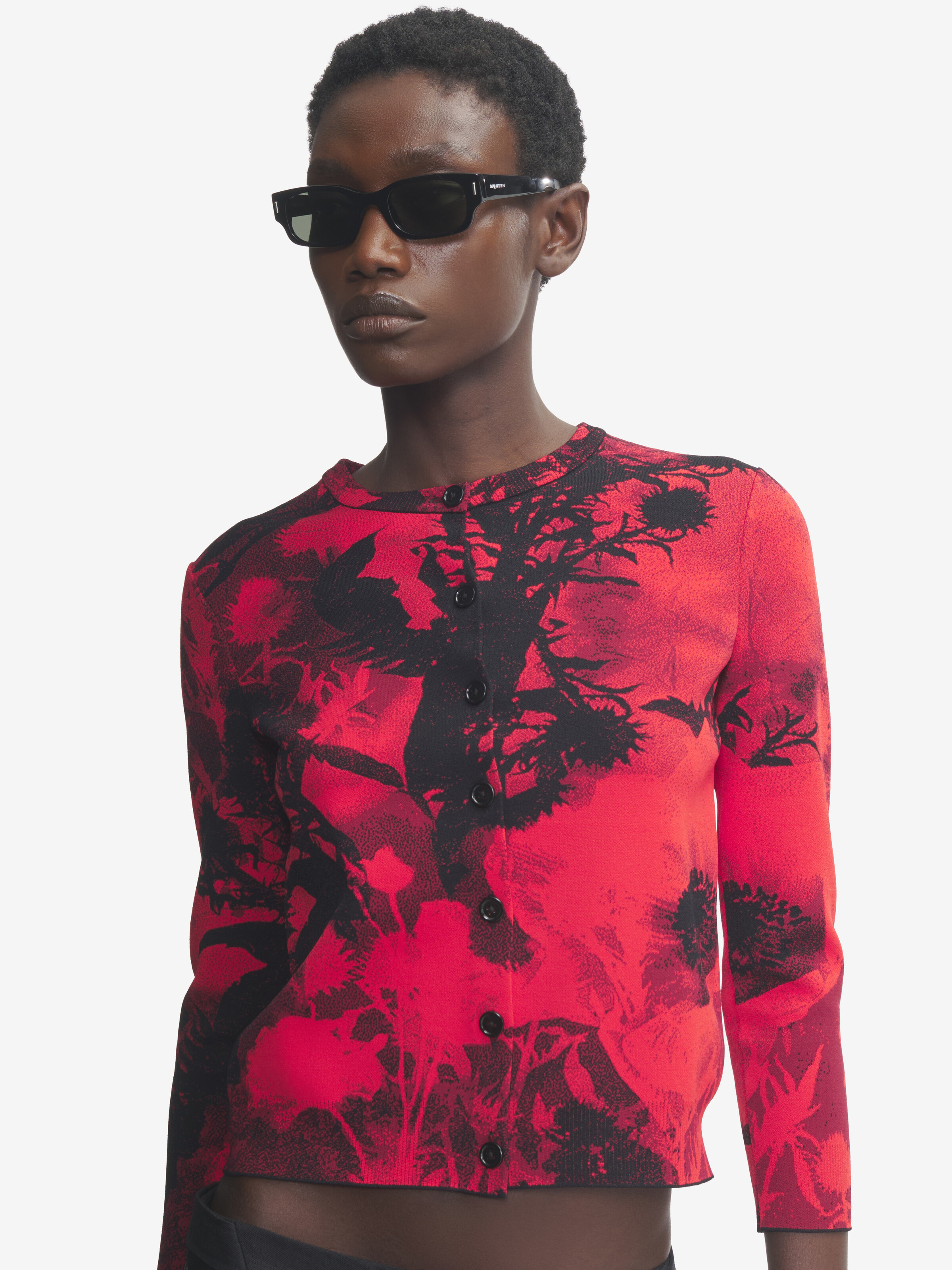 T-Bar铆钉Panthos框太阳眼镜 in 塑料架 | Alexander McQueen - image 4
