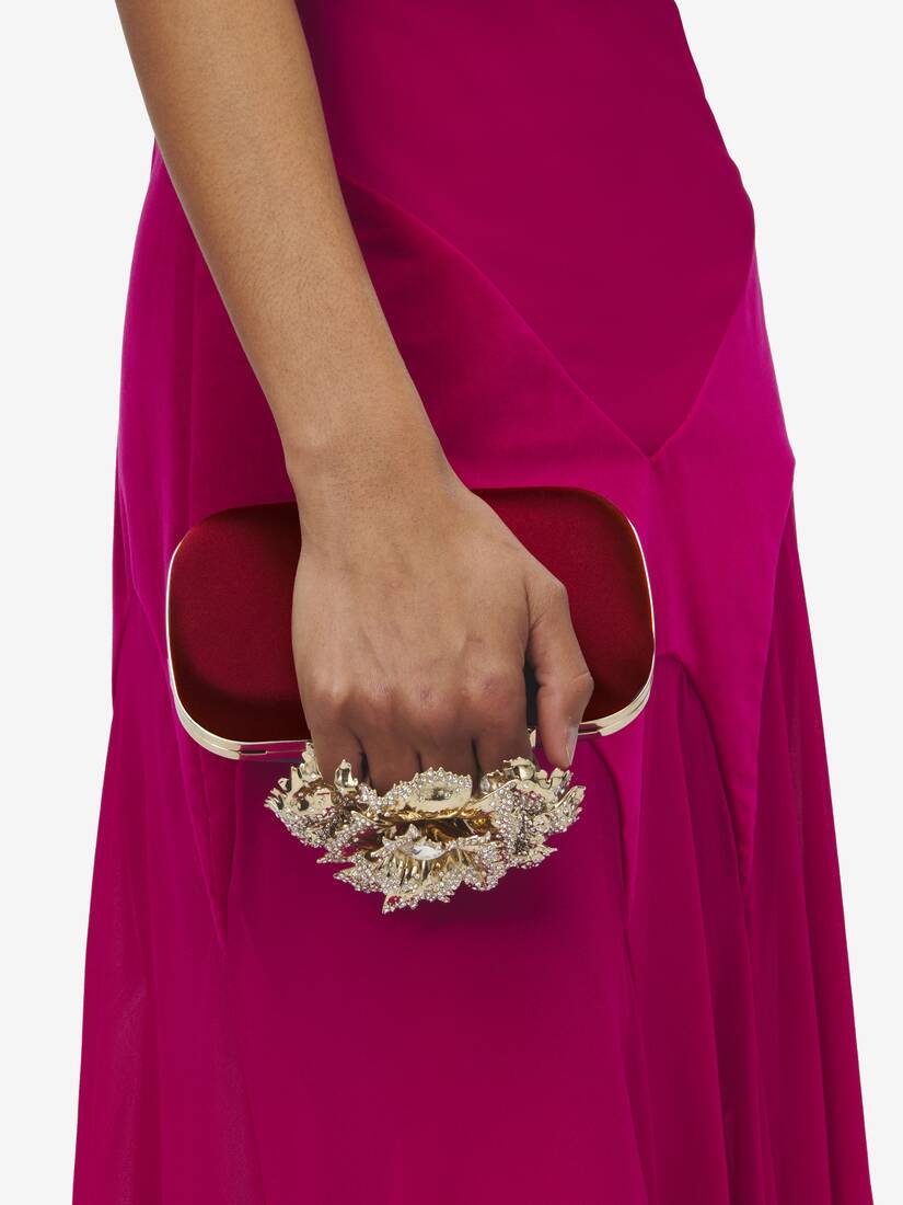 Carnation Knuckle Clutch