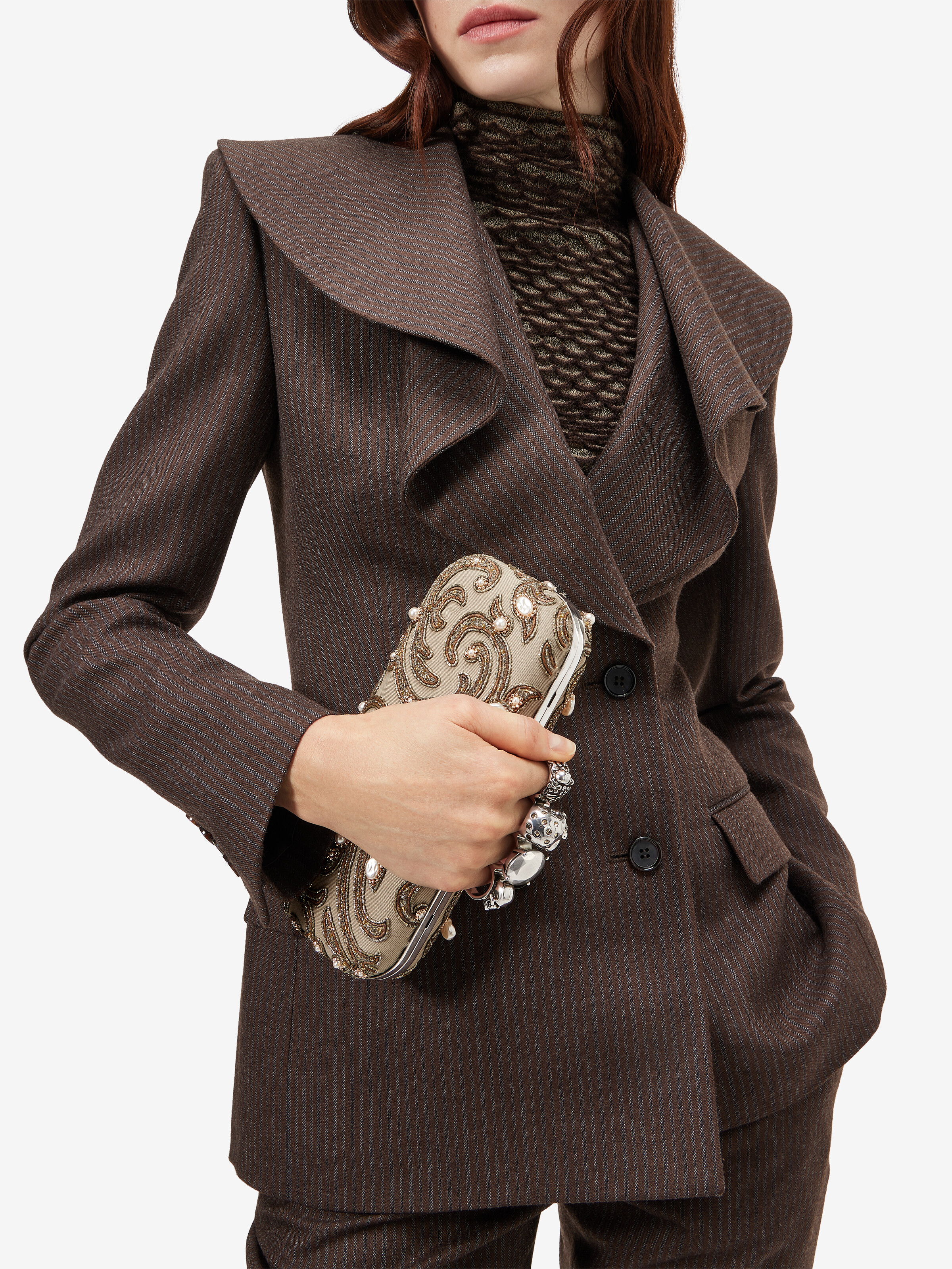 Women's Long Knuckle Clutch in Beige/Silver-Finish in Lamb Leather | Alexander McQueen - image 2