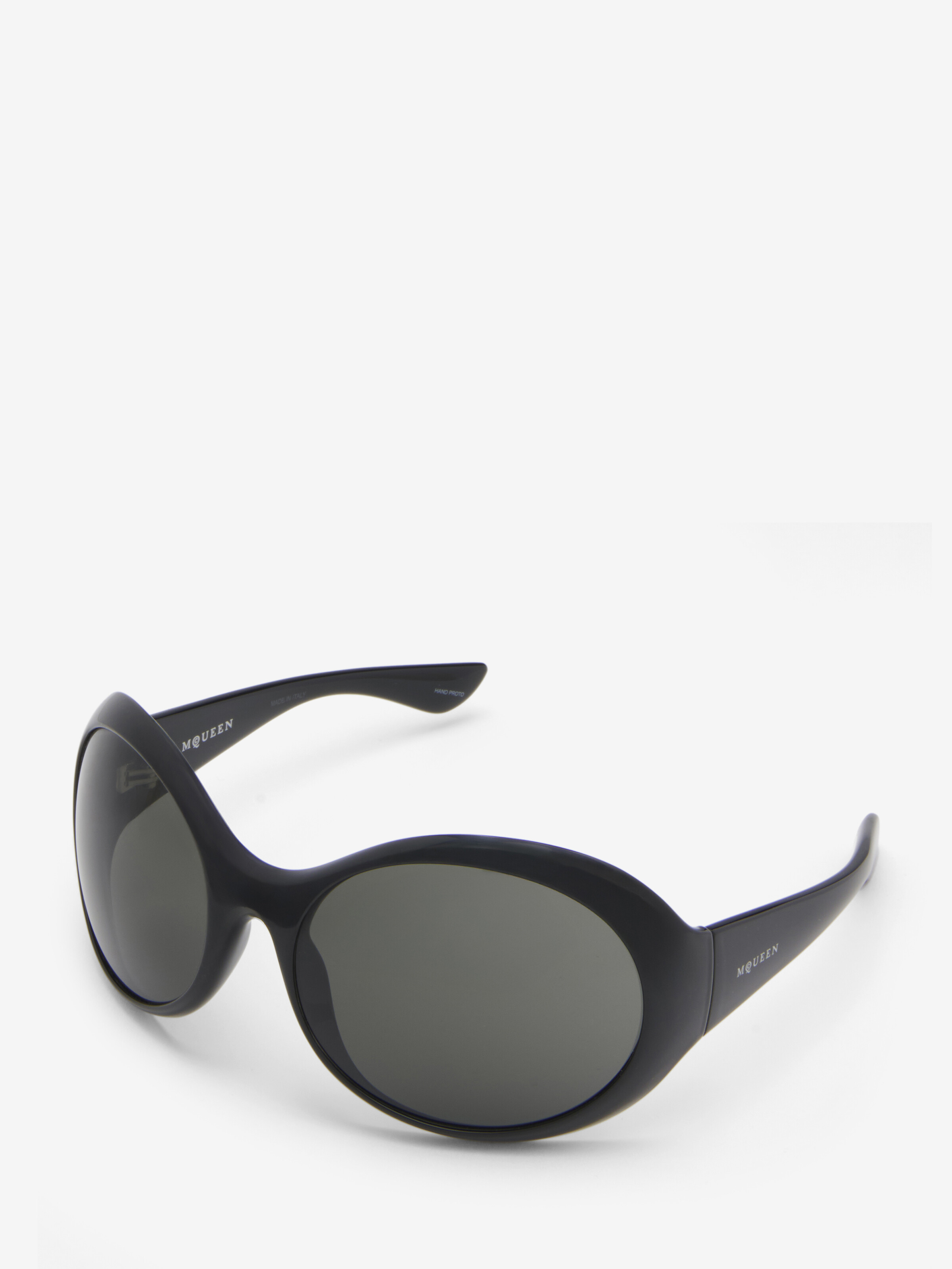 Kate Round Sunglasses in Black in Bio Injection | Alexander McQueen - image 2