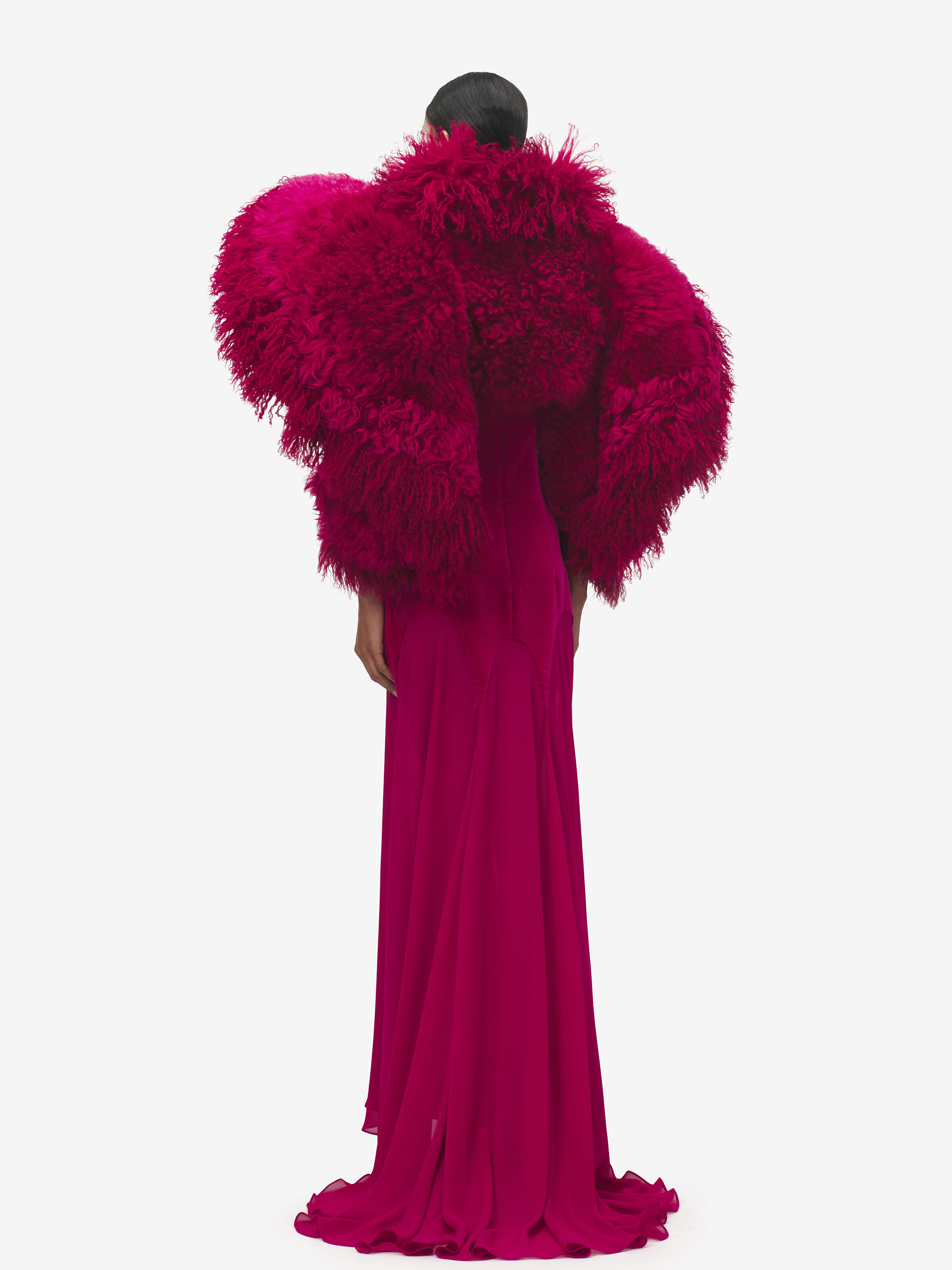Women's Sculpted Shearling Bolero in Fuchsia in 100% Lamb Fur | Alexander McQueen - image 4