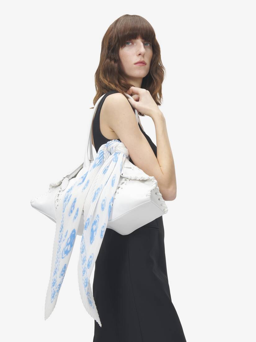 Pleated Skull Scarf | Alexander McQueen - image 2